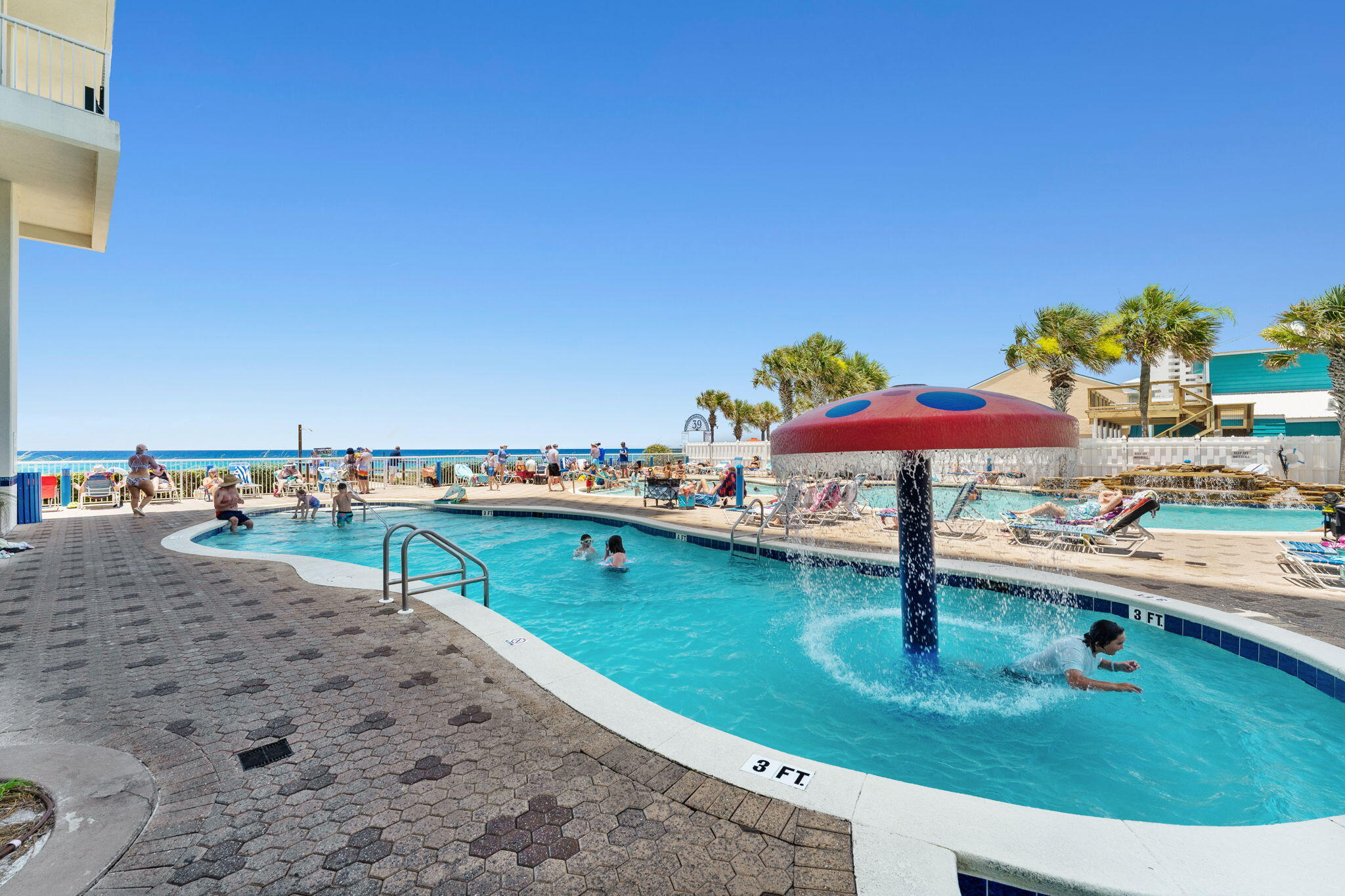 MAJESTIC BEACH TOWERS I - Residential