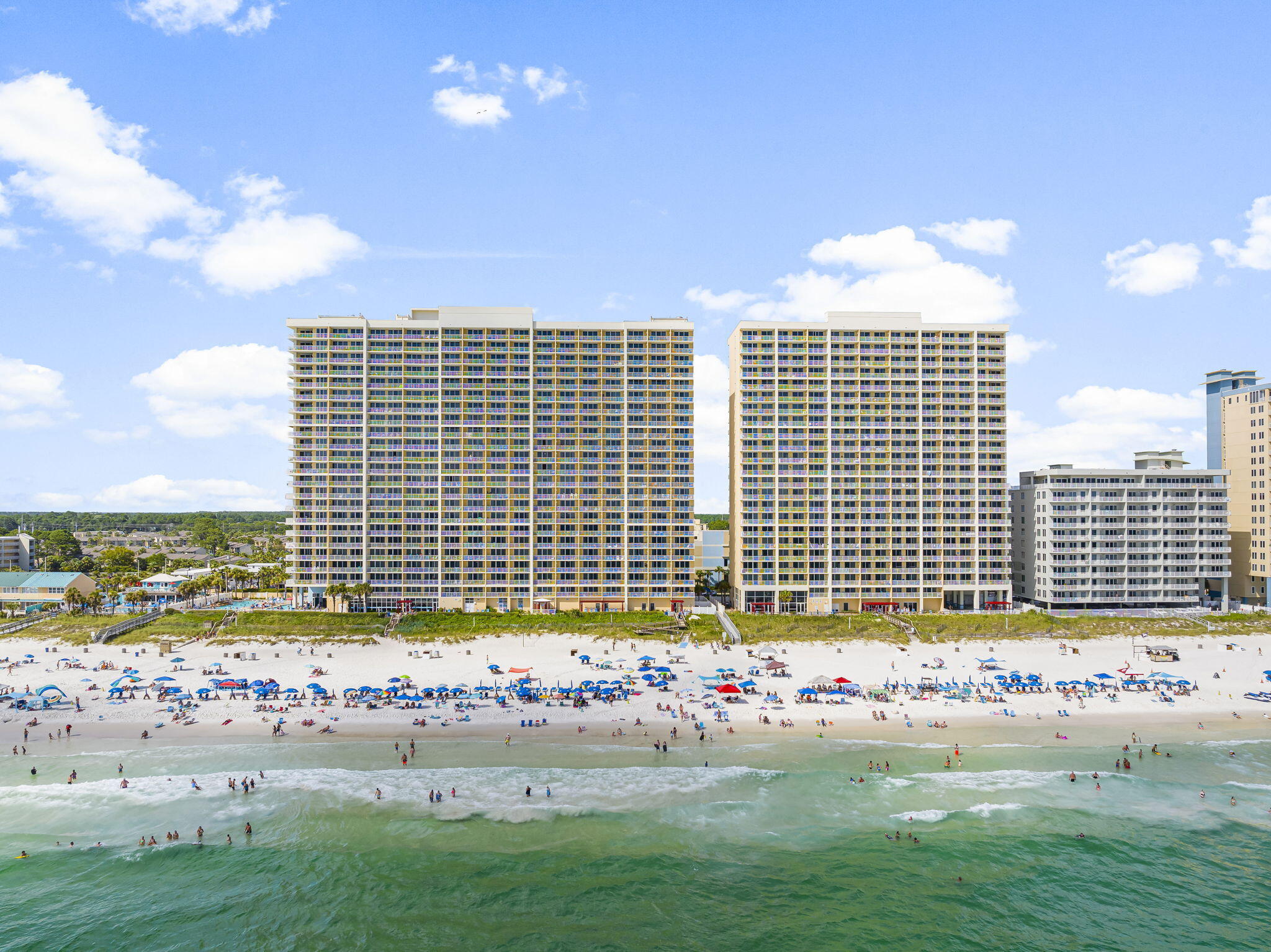 MAJESTIC BEACH TOWERS I - Residential