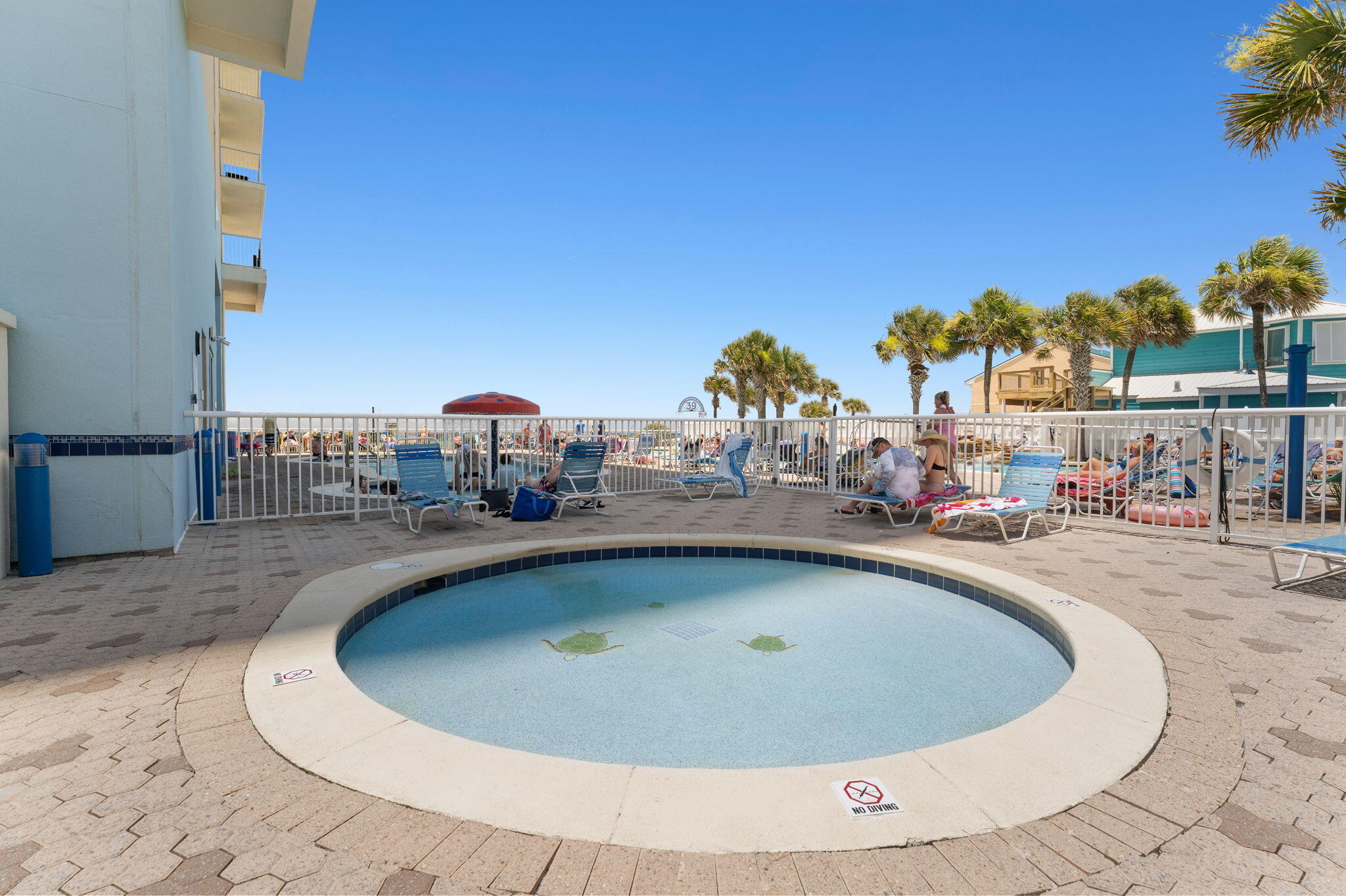 MAJESTIC BEACH TOWERS I - Residential
