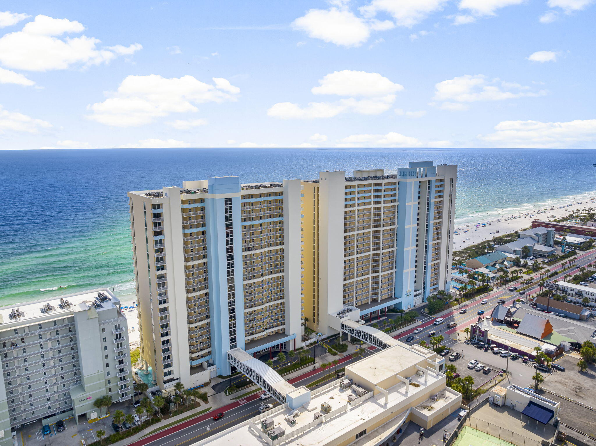 MAJESTIC BEACH TOWERS I - Residential