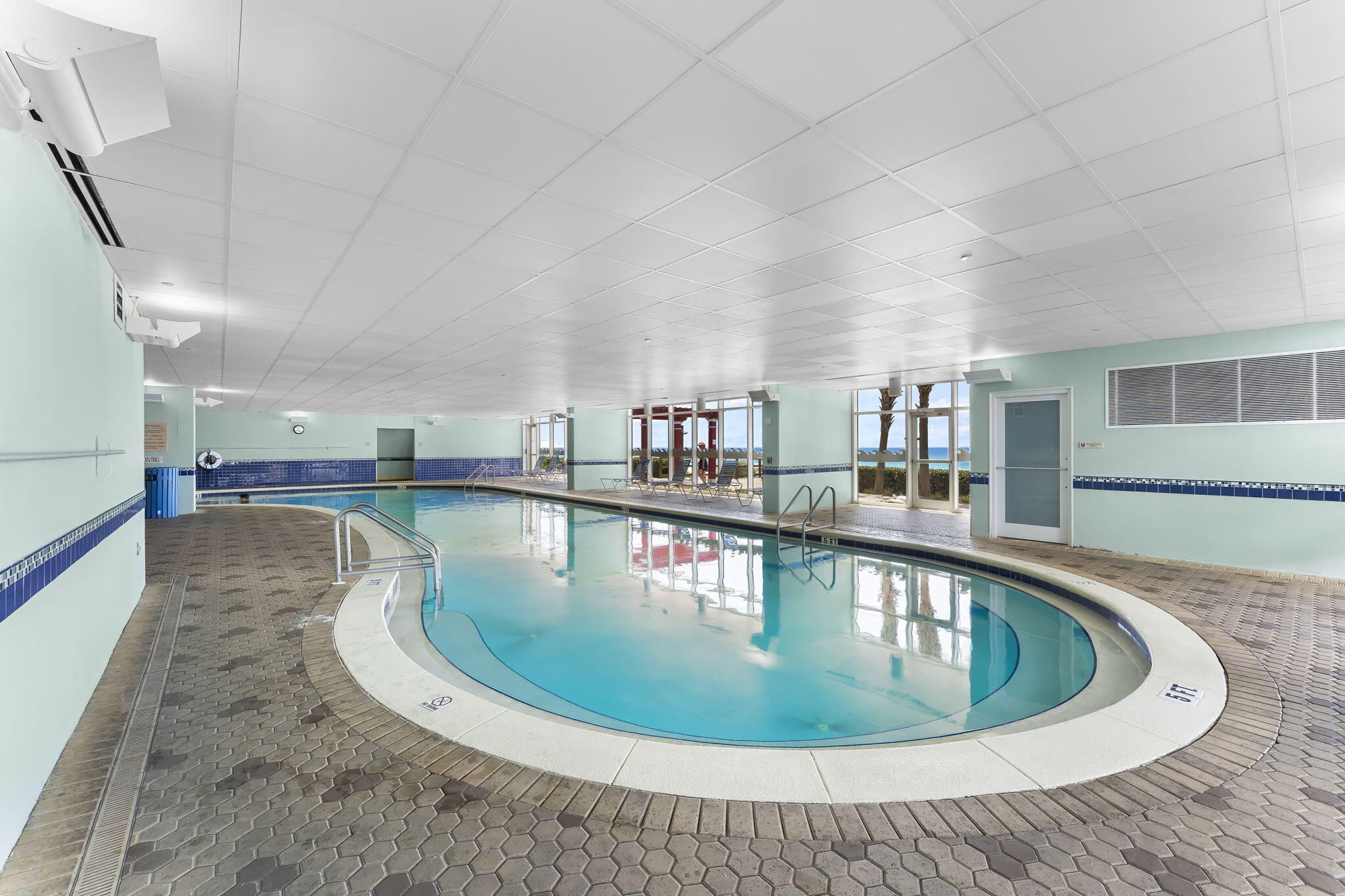 MAJESTIC BEACH TOWERS I - Residential