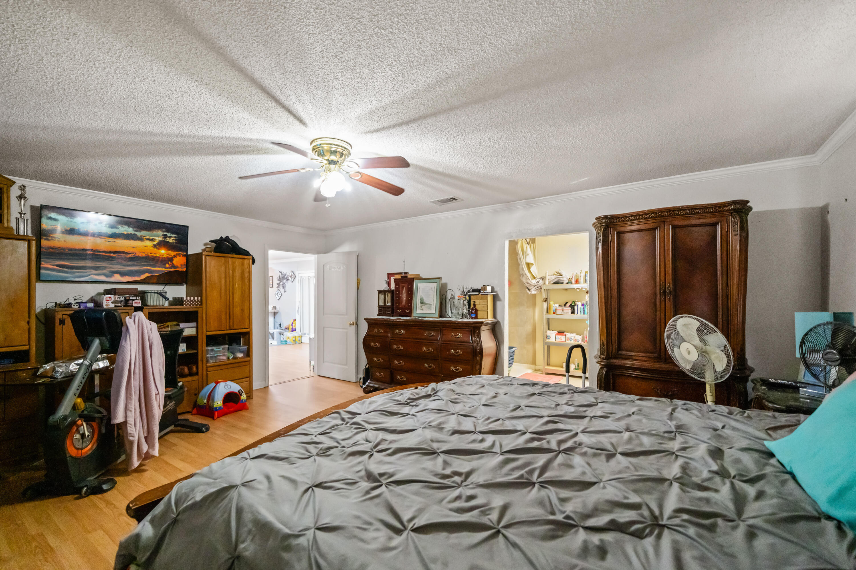 MCLAUGHLIN & HARRIS - Residential