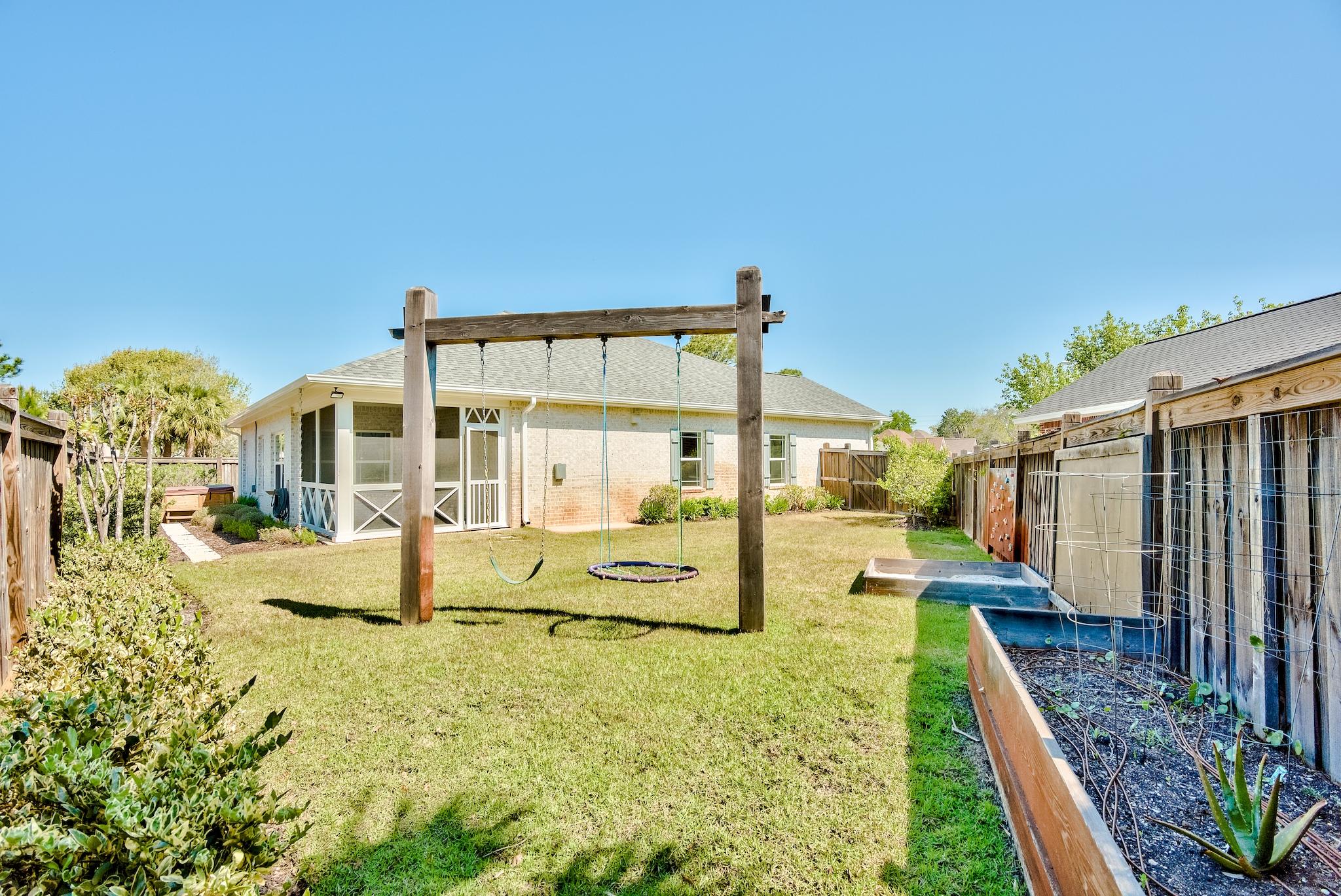 INDIAN TRAIL ESTATES - Residential