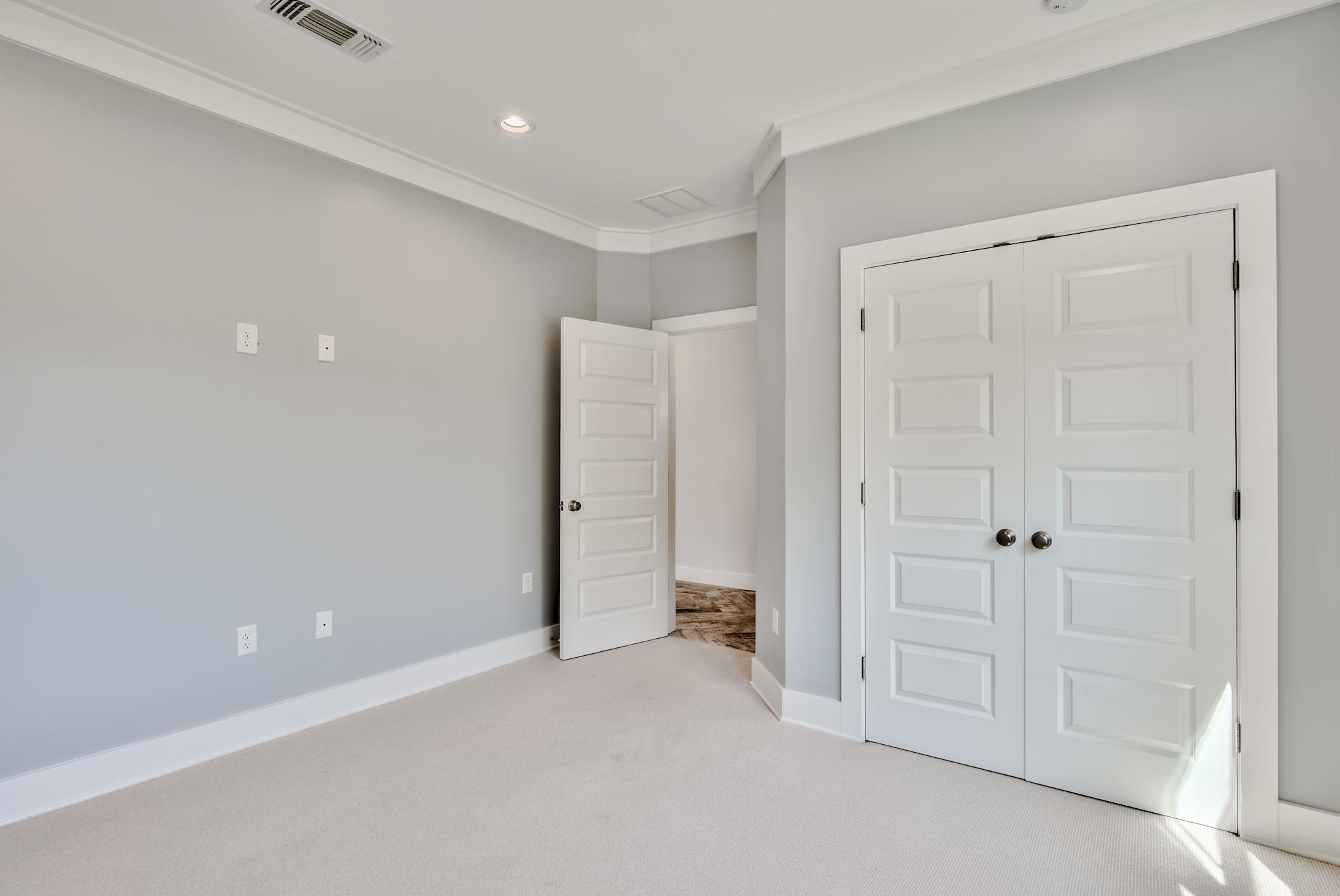 INDIAN TRAIL ESTATES - Residential