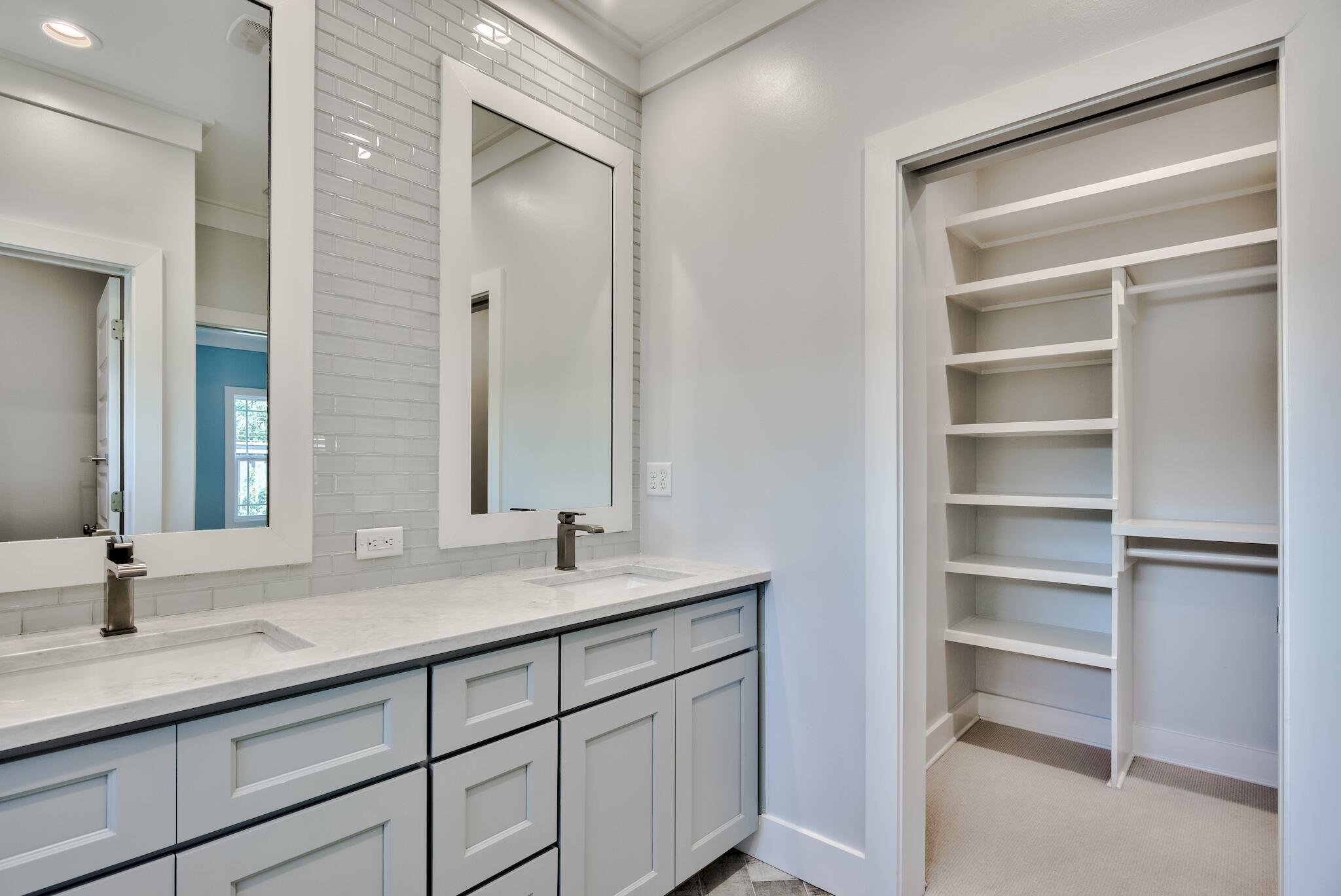 INDIAN TRAIL ESTATES - Residential