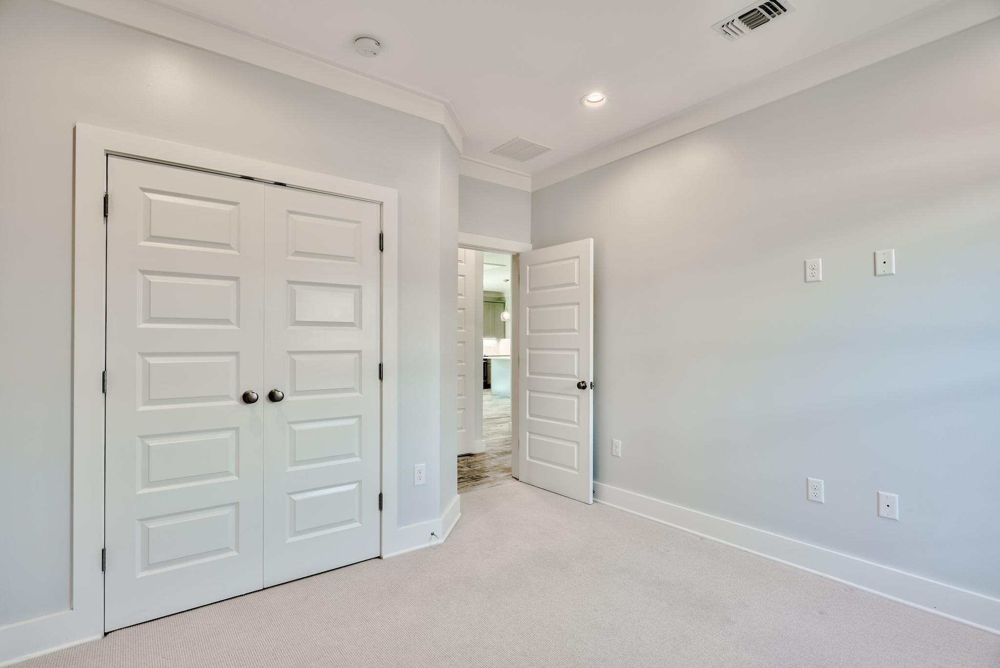 INDIAN TRAIL ESTATES - Residential