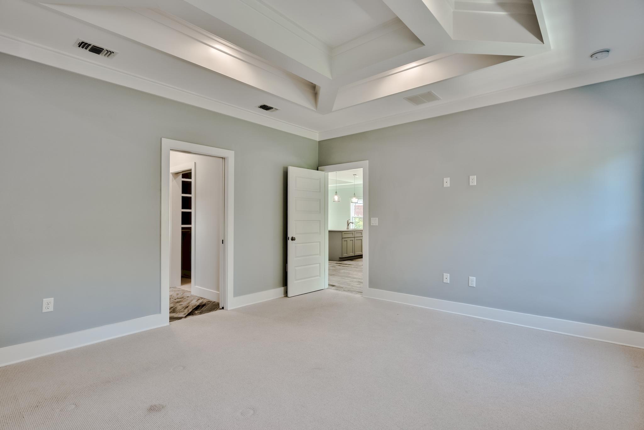 INDIAN TRAIL ESTATES - Residential