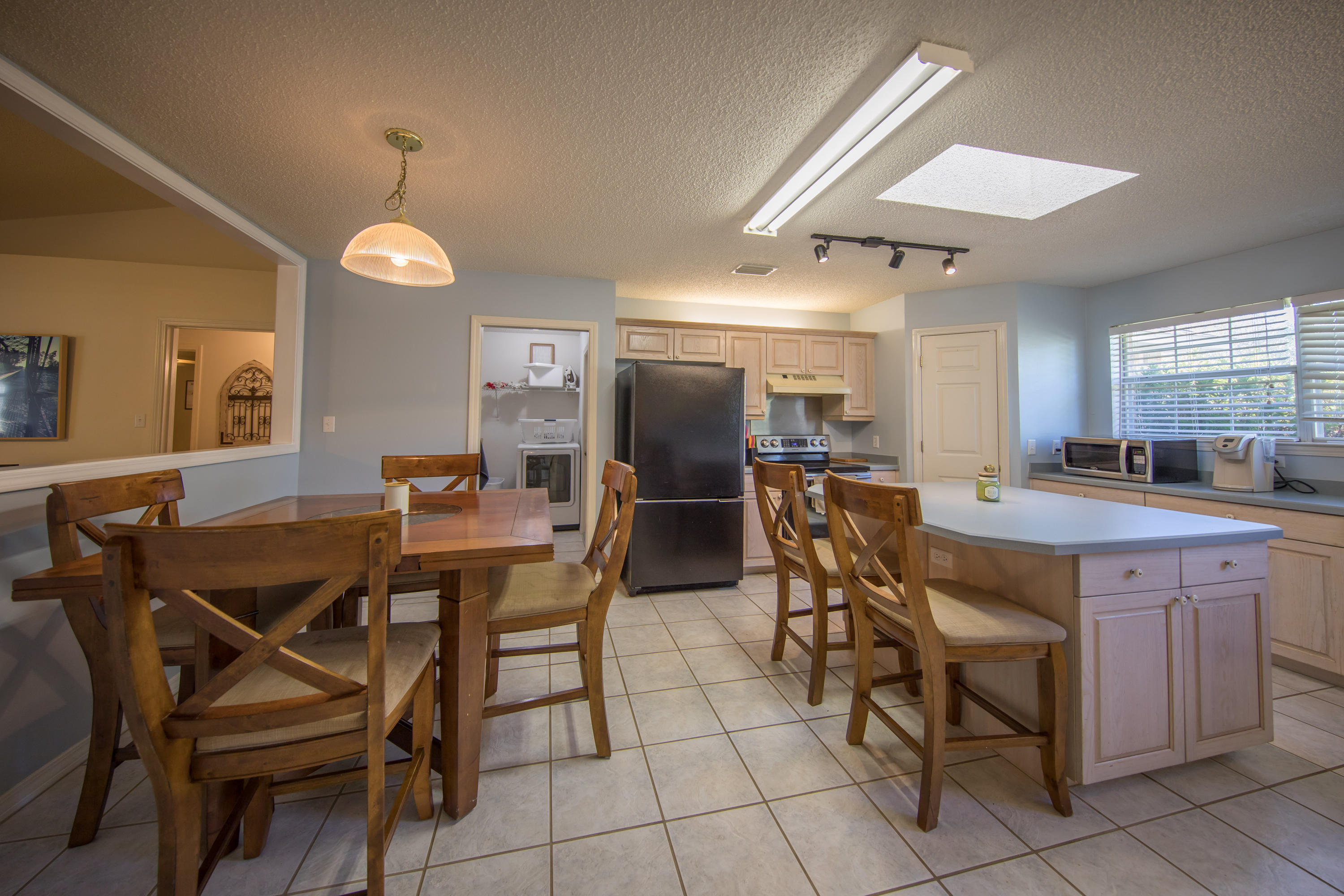 LEGEND COVE - Residential