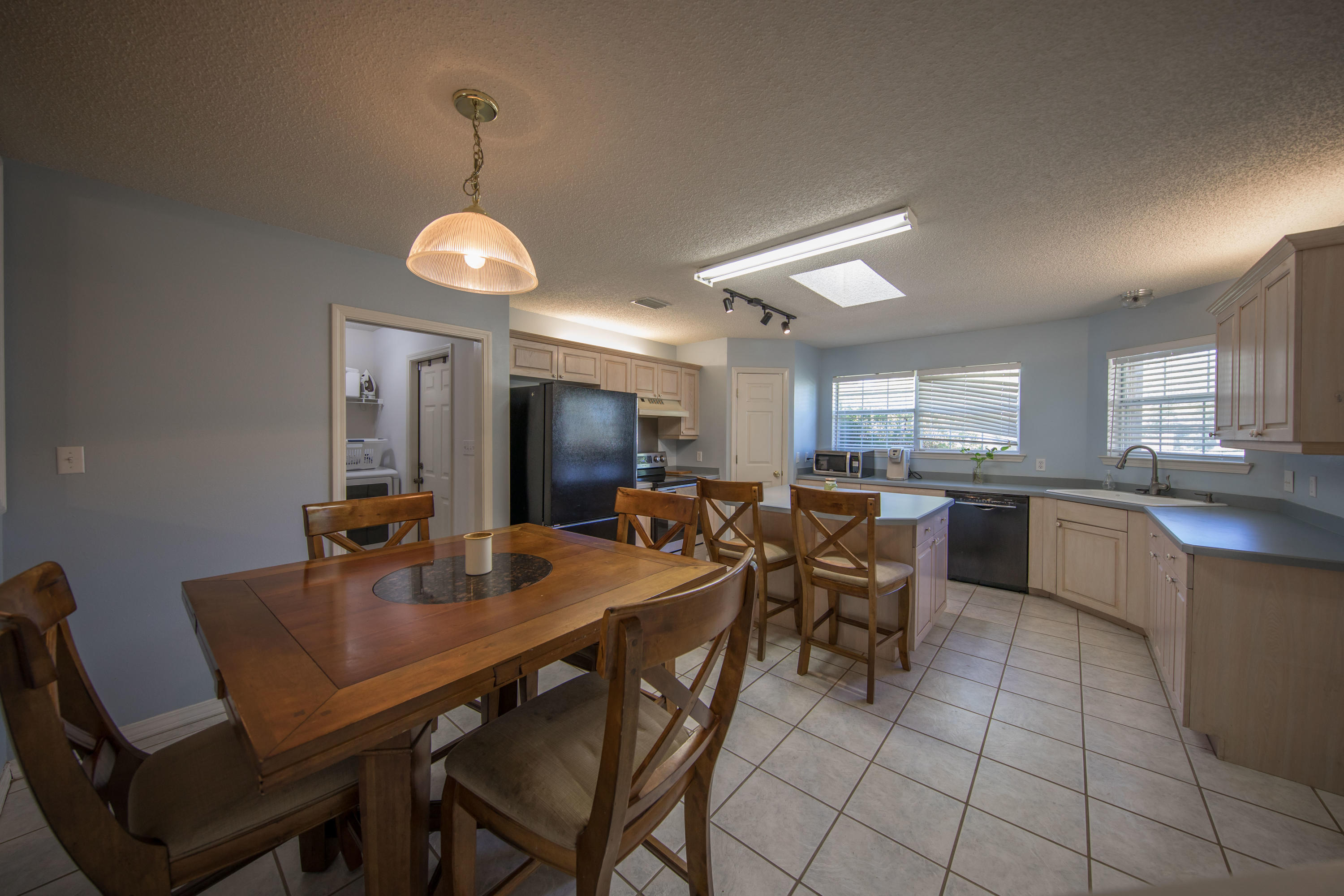 LEGEND COVE - Residential