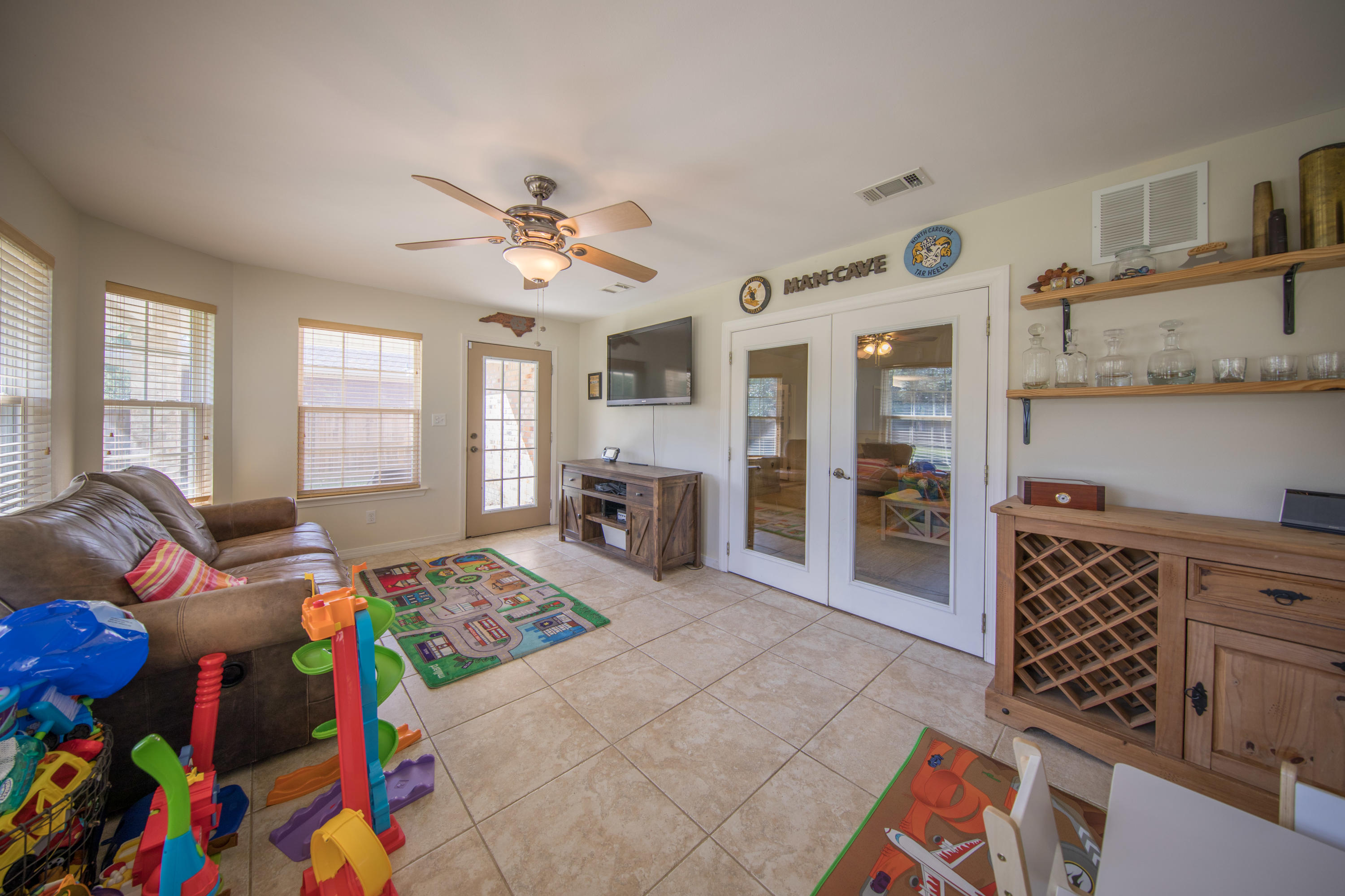 LEGEND COVE - Residential