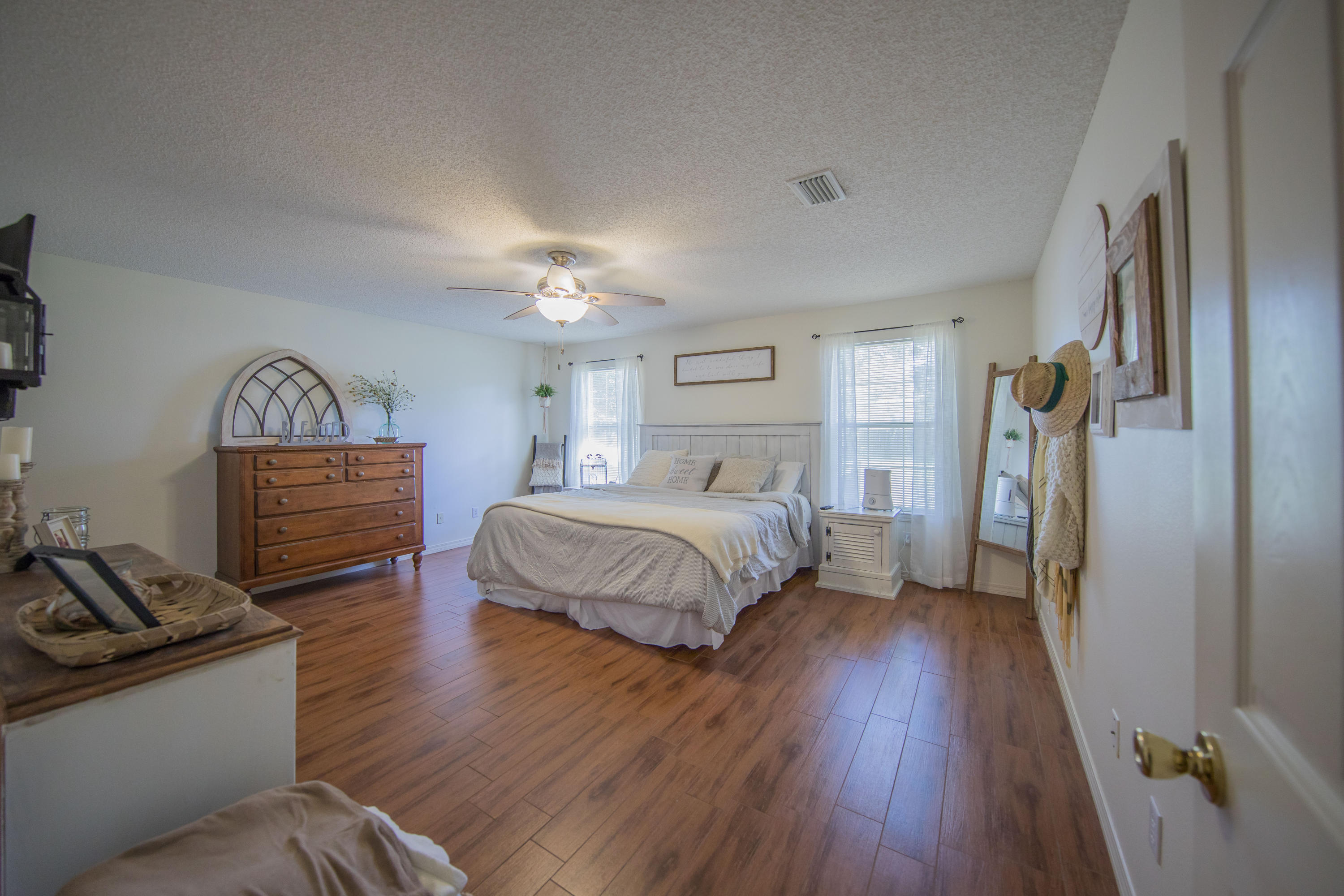 LEGEND COVE - Residential