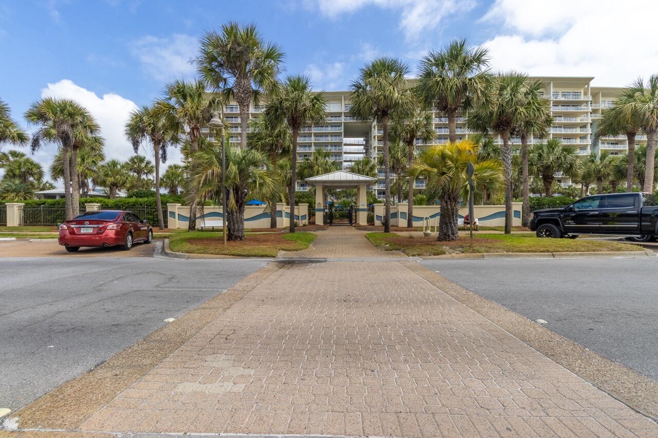 STERLING SHORES - Residential
