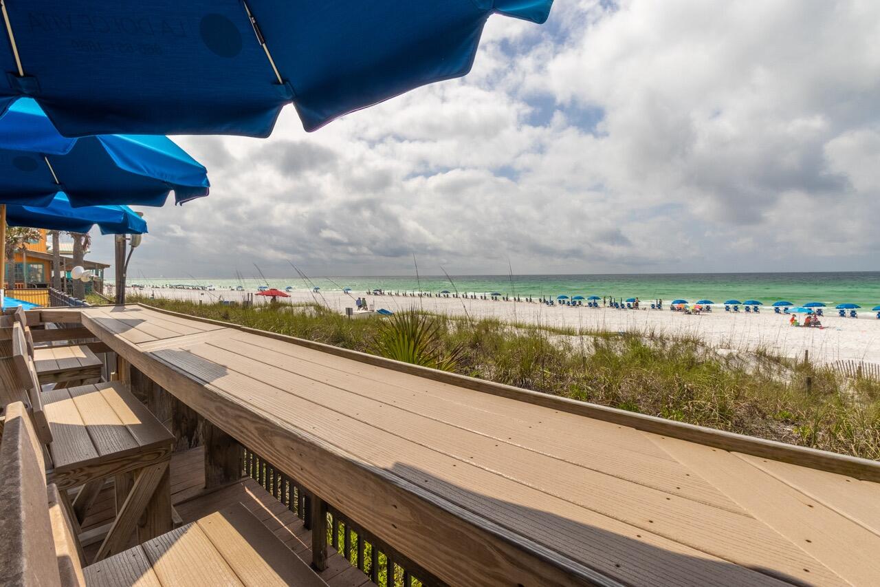 STERLING SHORES - Residential