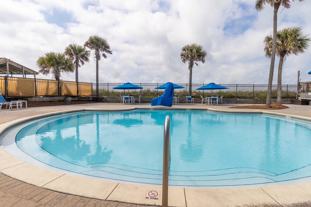 STERLING SHORES - Residential