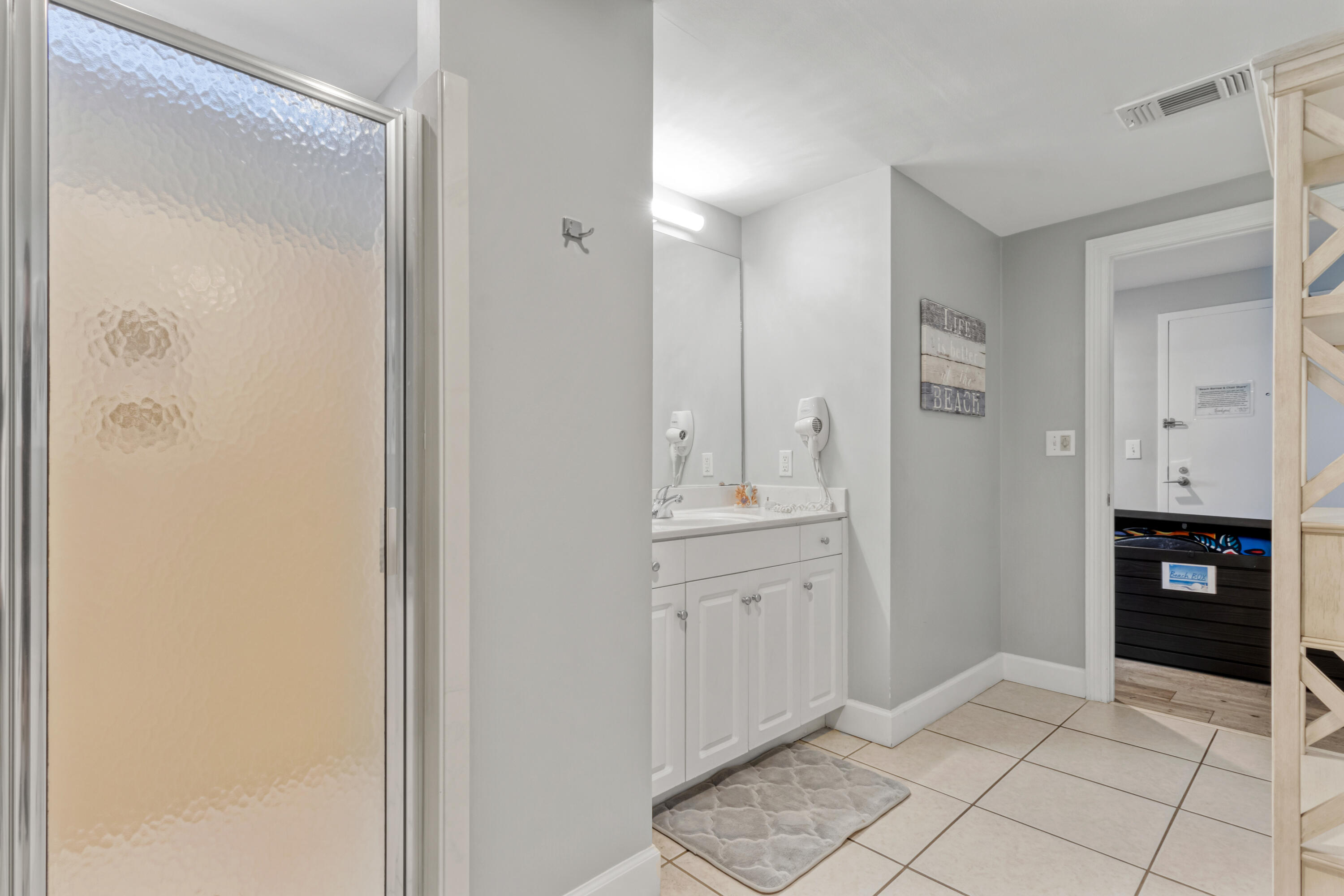 STERLING SHORES - Residential