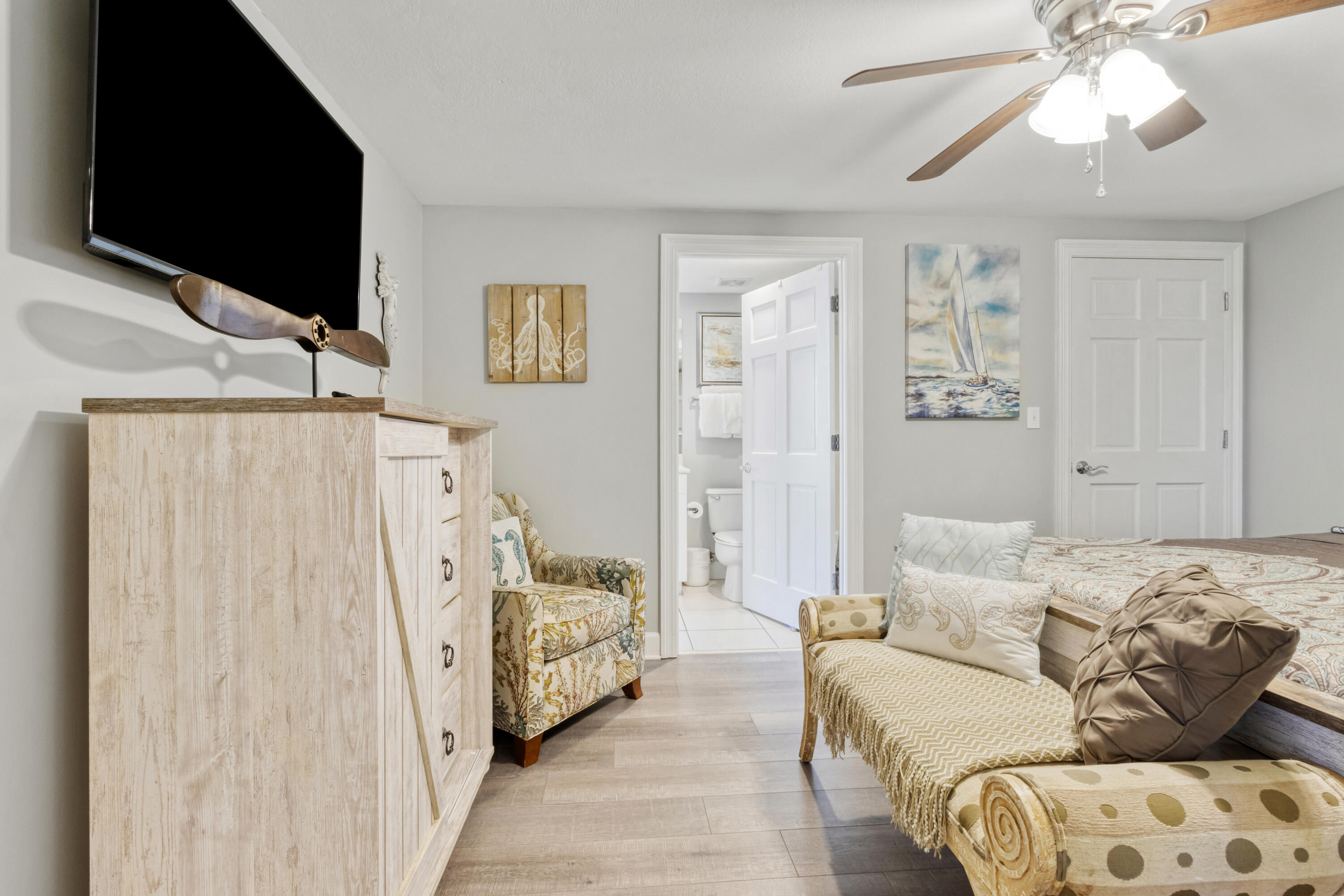 STERLING SHORES - Residential