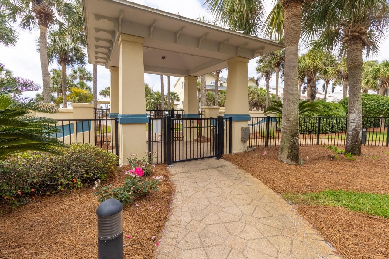 STERLING SHORES - Residential