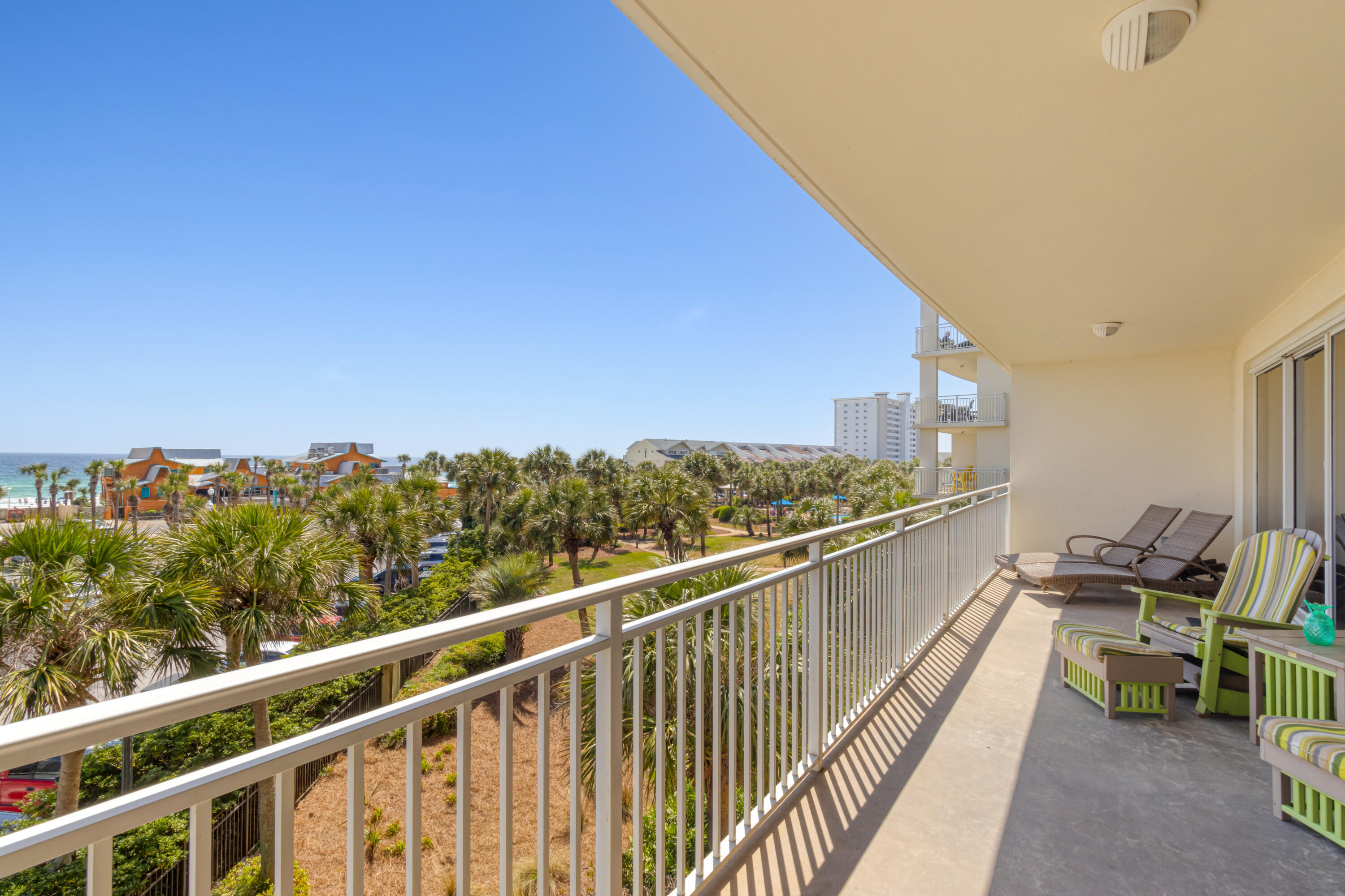 STERLING SHORES - Residential