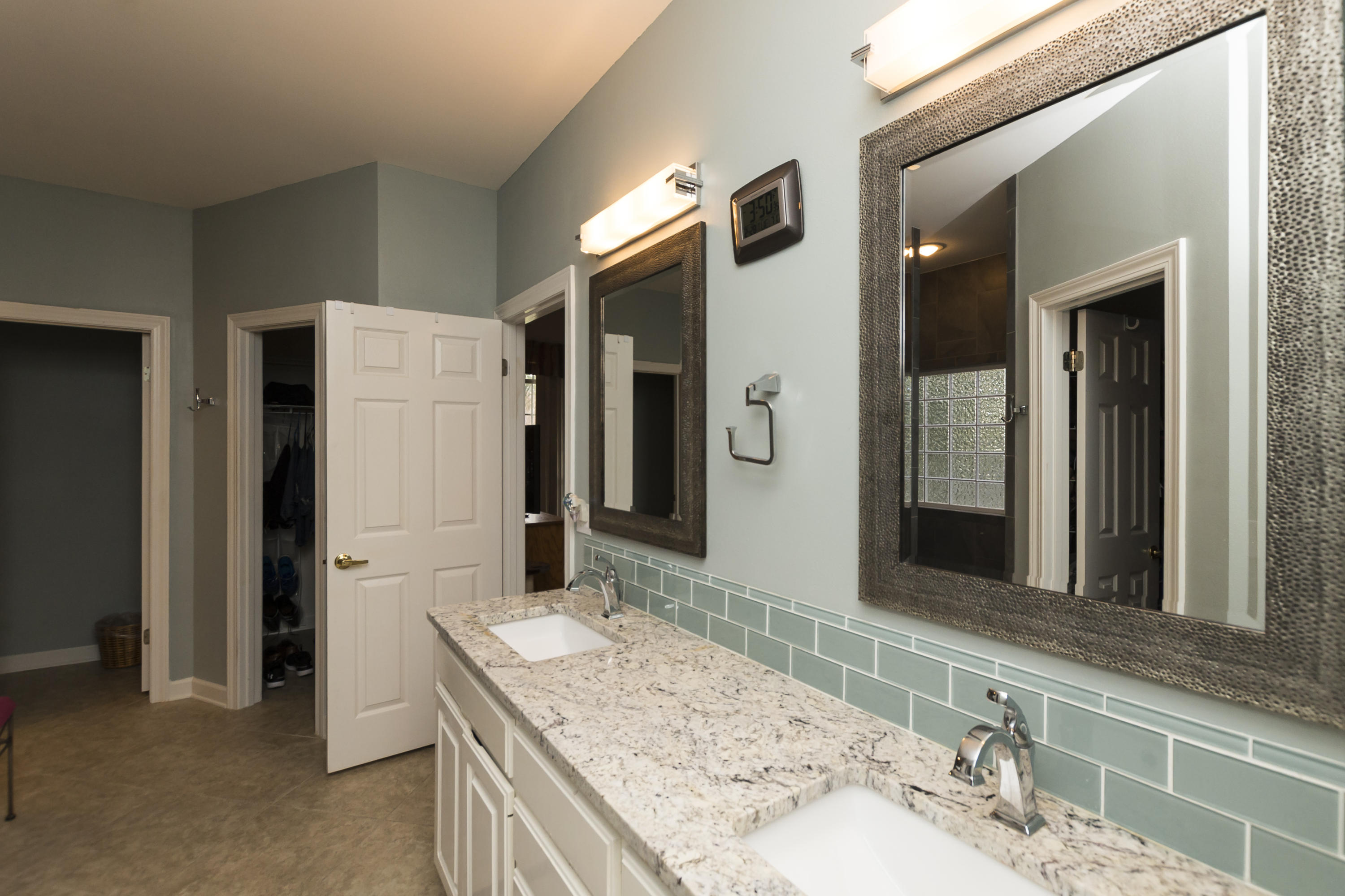 ROCKY BAYOU COUNTRY CLUB ESTATES 5 - Residential