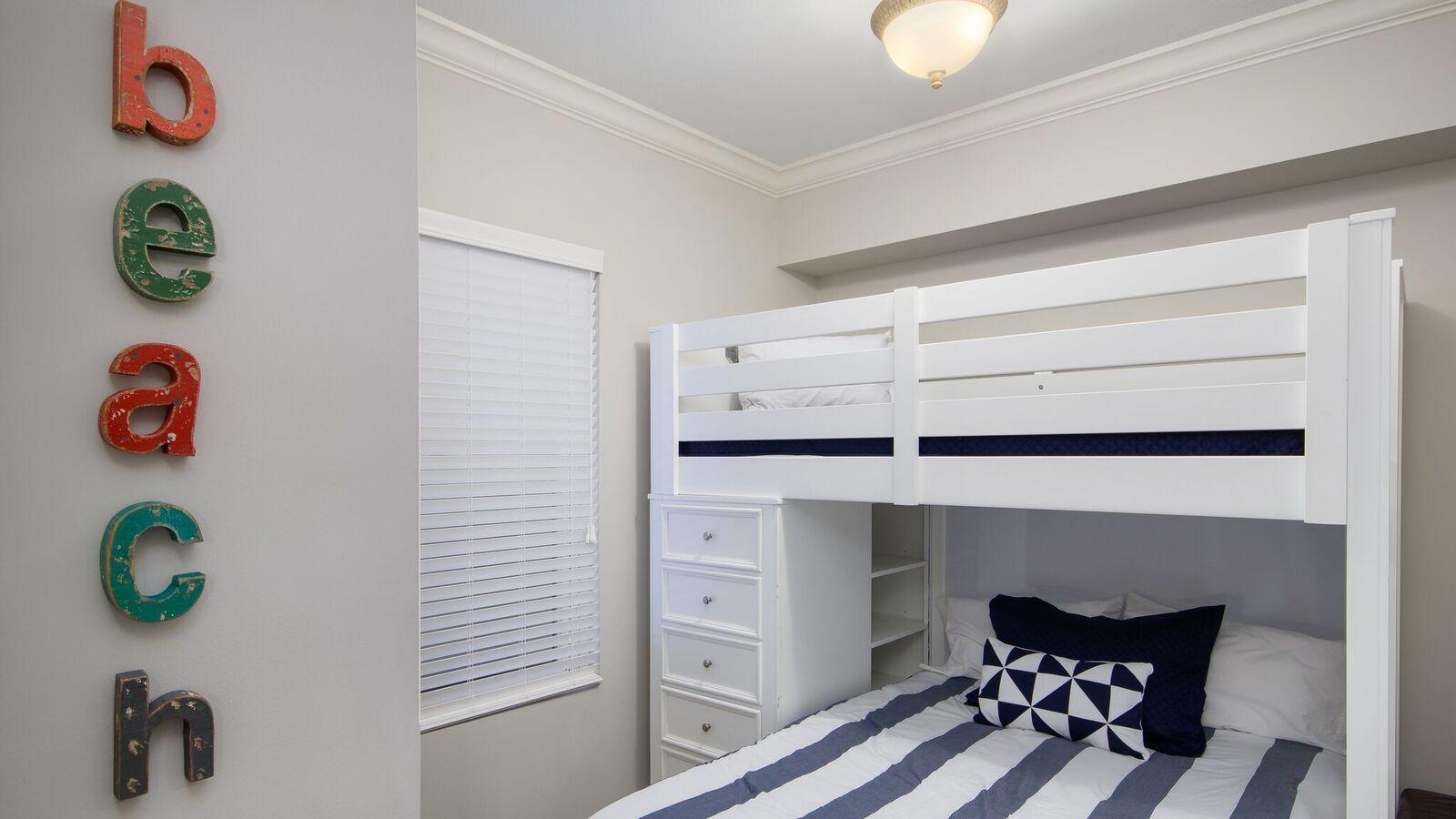 STERLING SHORES - Residential