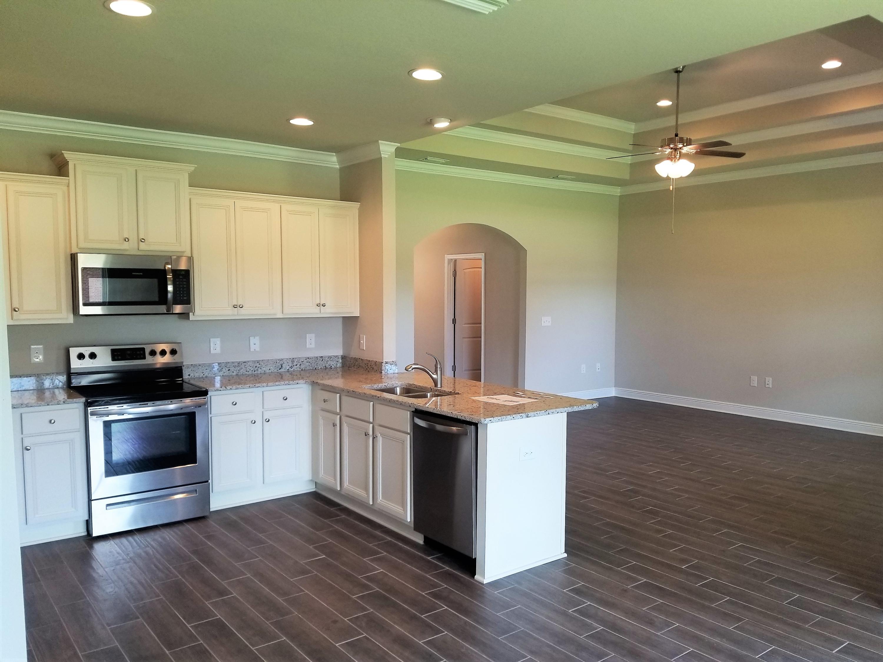 HAMMOCK BAY - Residential