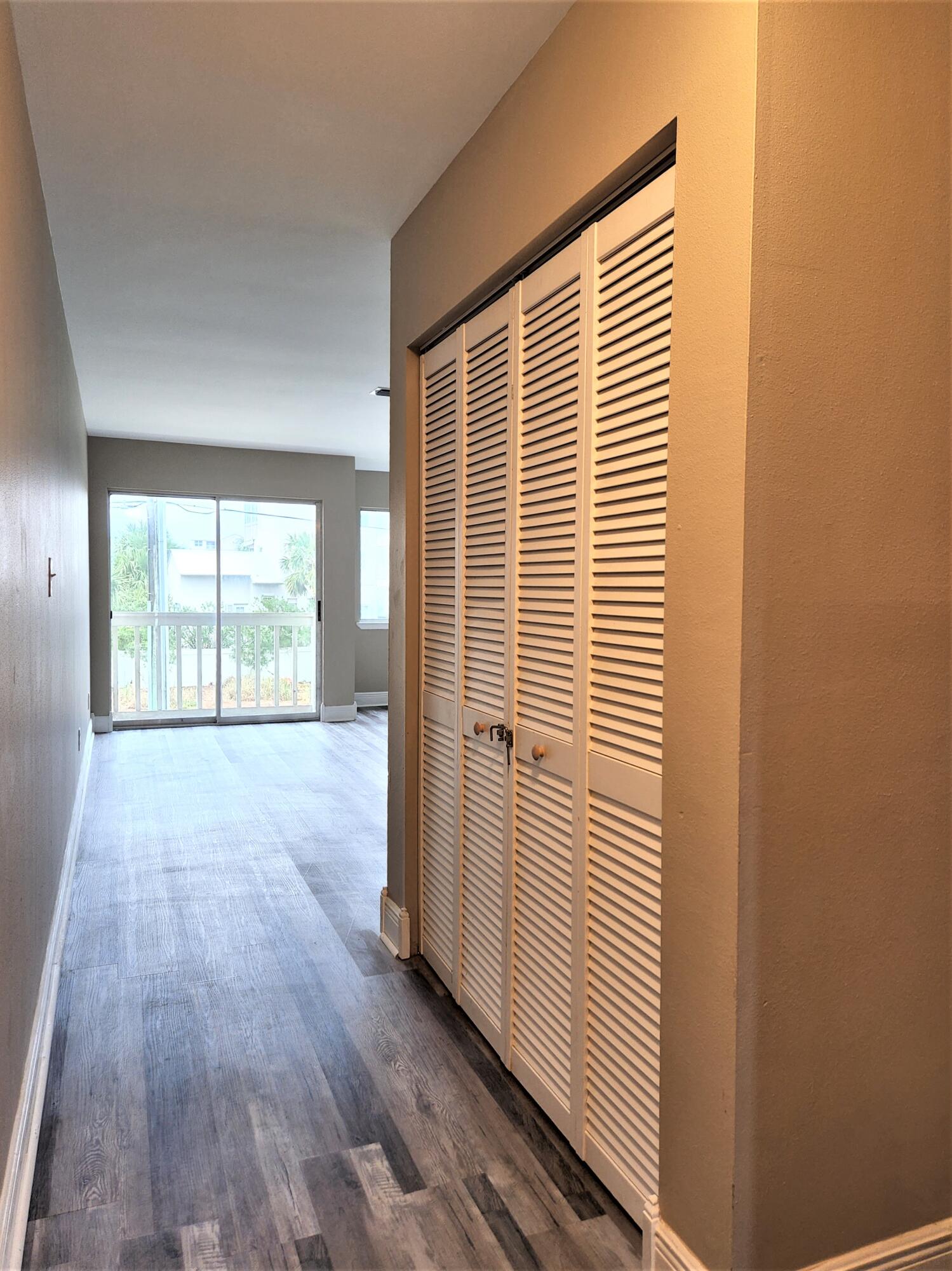 ISLAND HOME CONDO - Residential