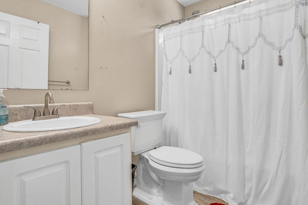 SILVER SPRINGS EST - Residential