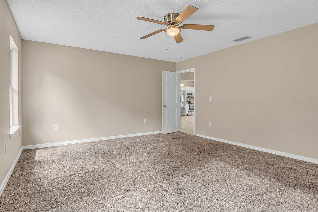 SILVER SPRINGS EST - Residential