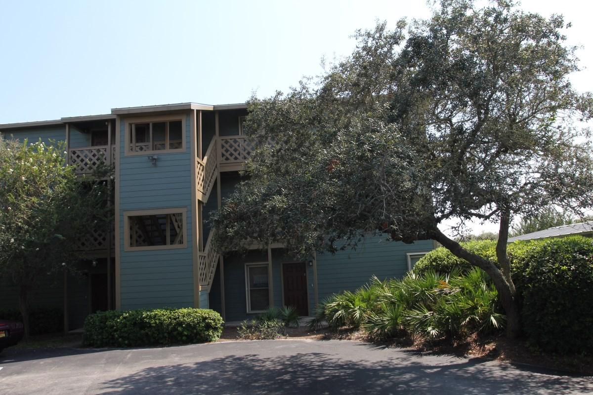 Get away from it all and RELAX.Find serenity at the beach in this hidden gem.You can find this condo tucked away in Inlet Beach on a quiet corner, across the street from a 17 acre gulf front park.You are out of the bustle of 30A, but close enough to hop on a bike and ride to Rosemary Beach.This recently redecorated ground floor condo has 1 bedroom and hall bunks.The gated complex has a lovely pool and only 18 units on an ample piece of land.Walk out your door to the beach right across a quiet road.The park boasts 1/3 mile gulf frontage-plenty of room for you to stretch out, and there is a lifeguard in season.The mature, lush landscaping creates an oasis environment for you to return home to.Inlet Beach is the place to be for access to the excitement of 30A but the relaxation of Old Florida