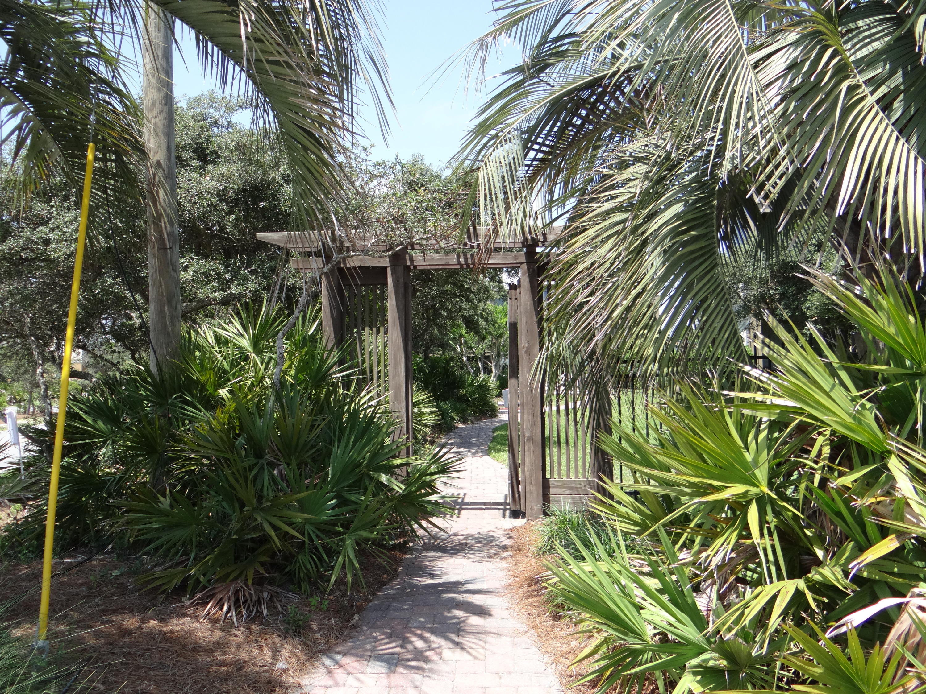 INLET DUNES CONDO PH 2 - Residential