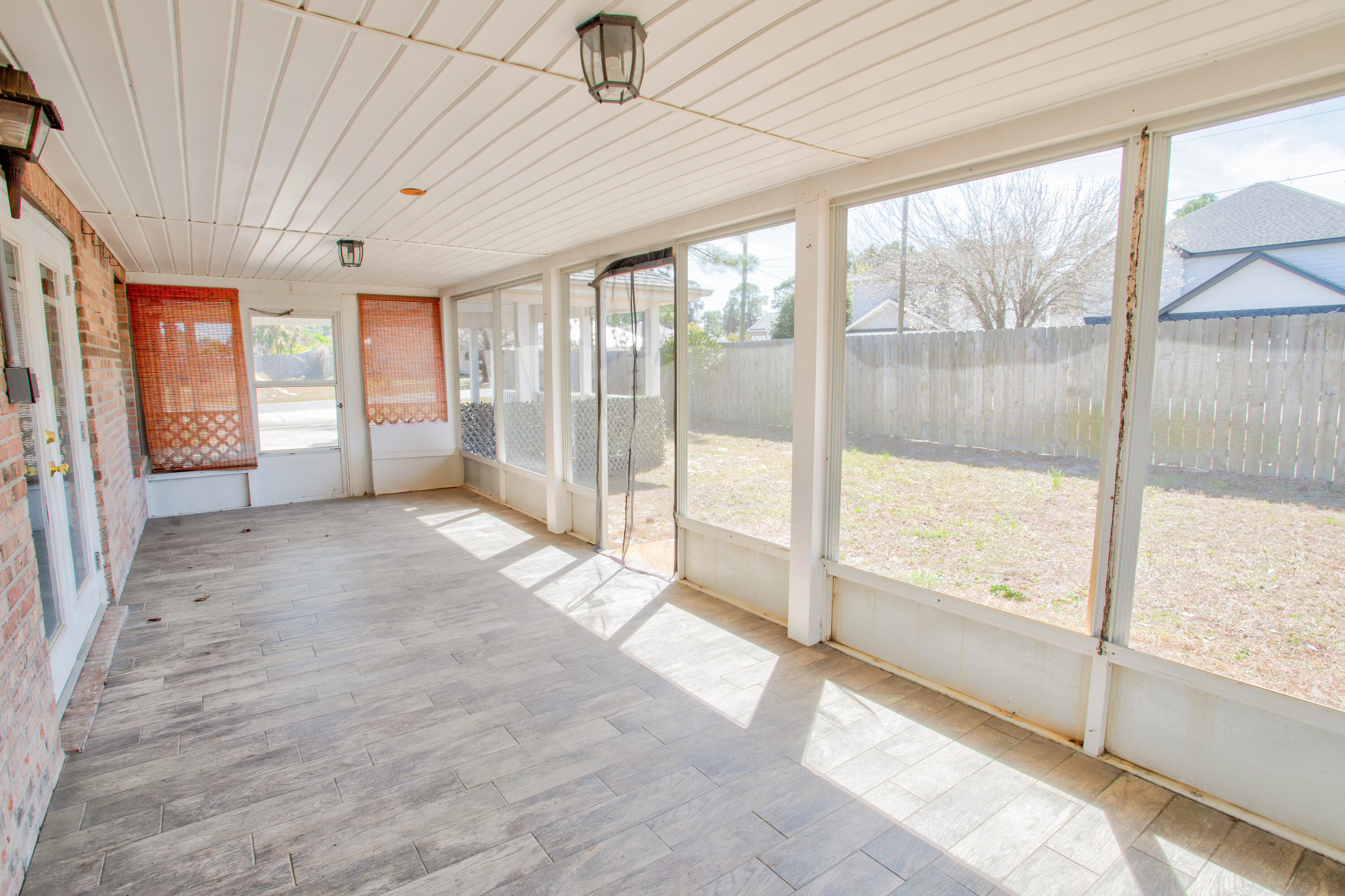 HOLIDAY SHORES EST 4TH ADDN - Residential