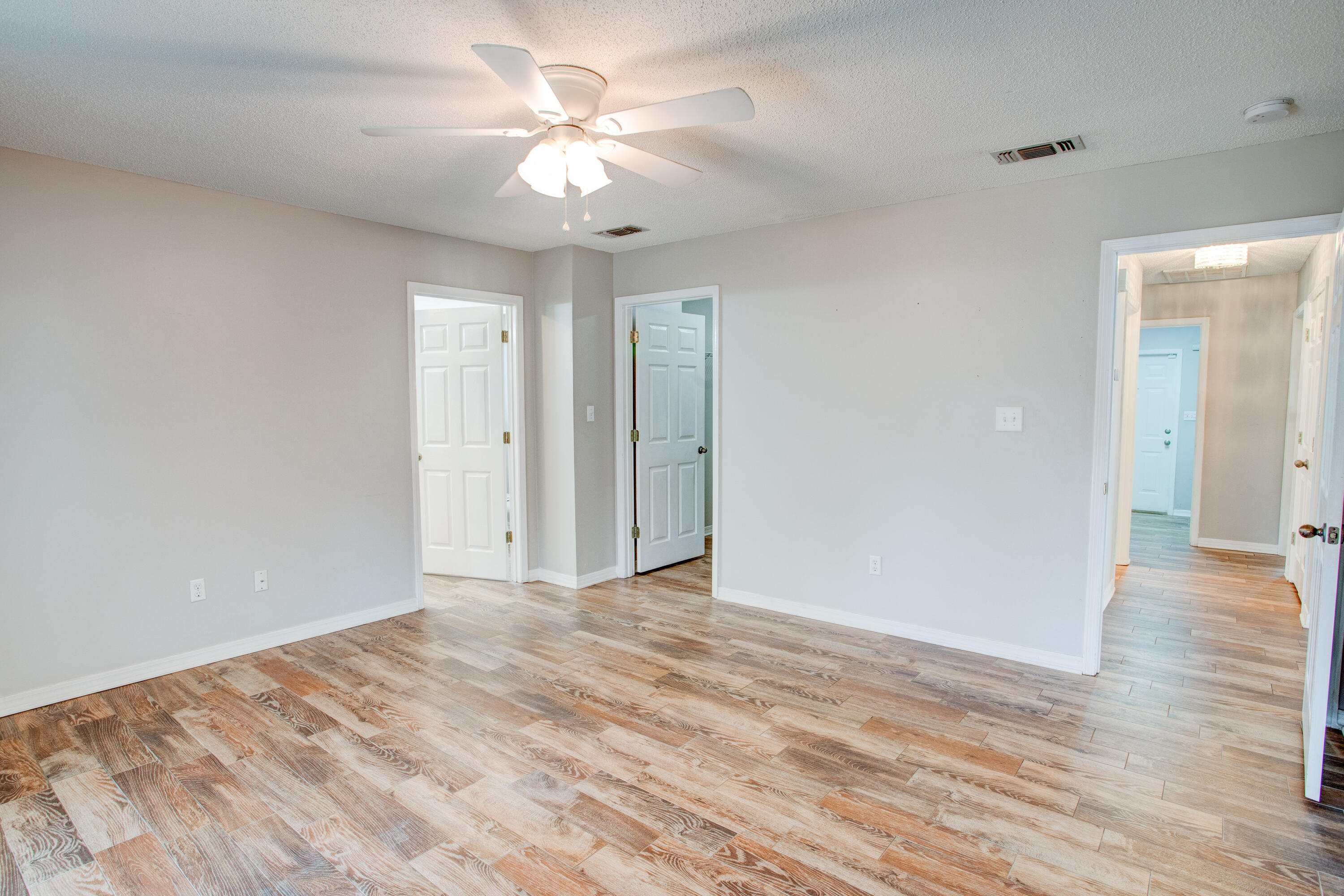 HOLIDAY SHORES EST 4TH ADDN - Residential