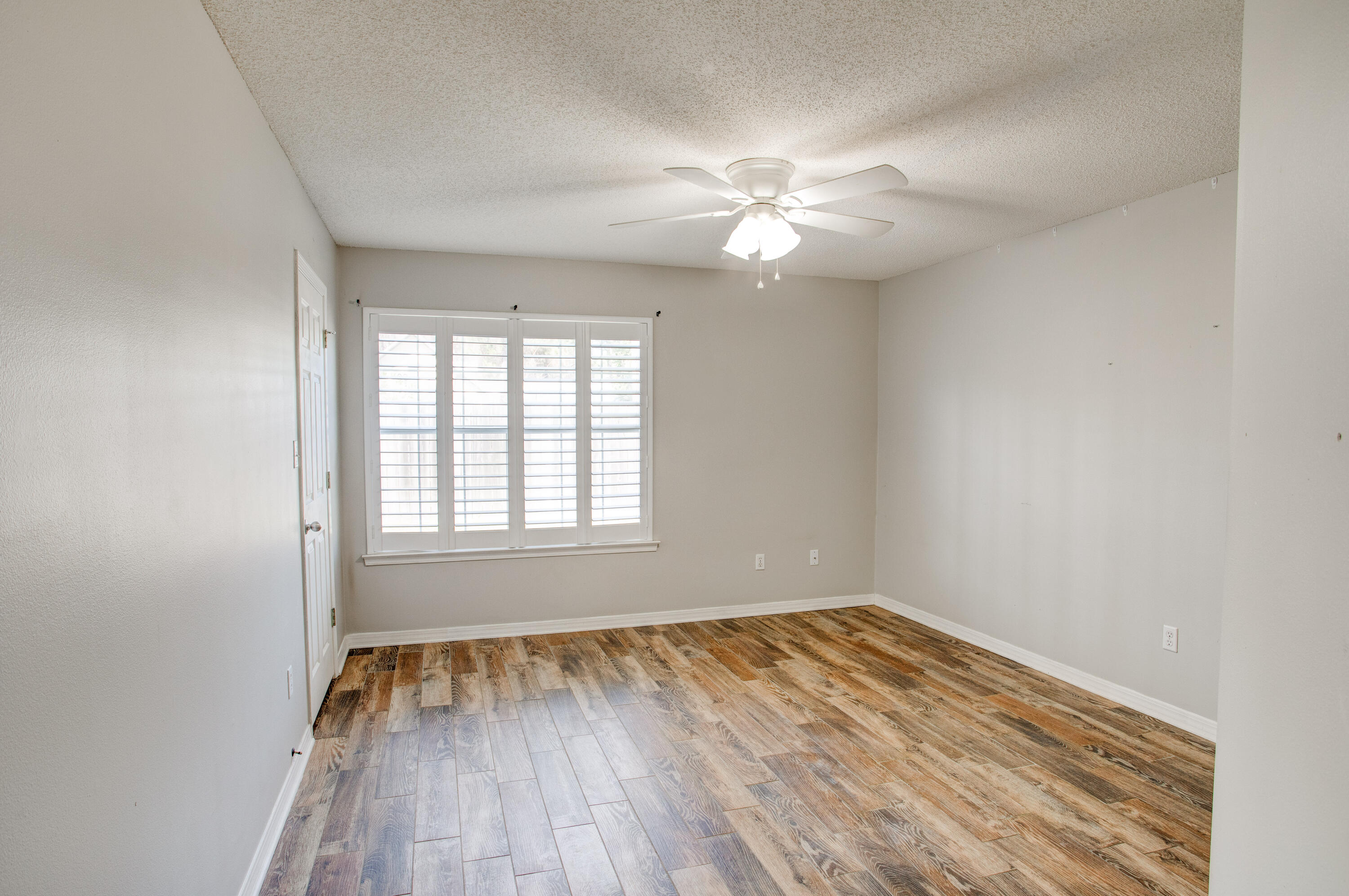 HOLIDAY SHORES EST 4TH ADDN - Residential