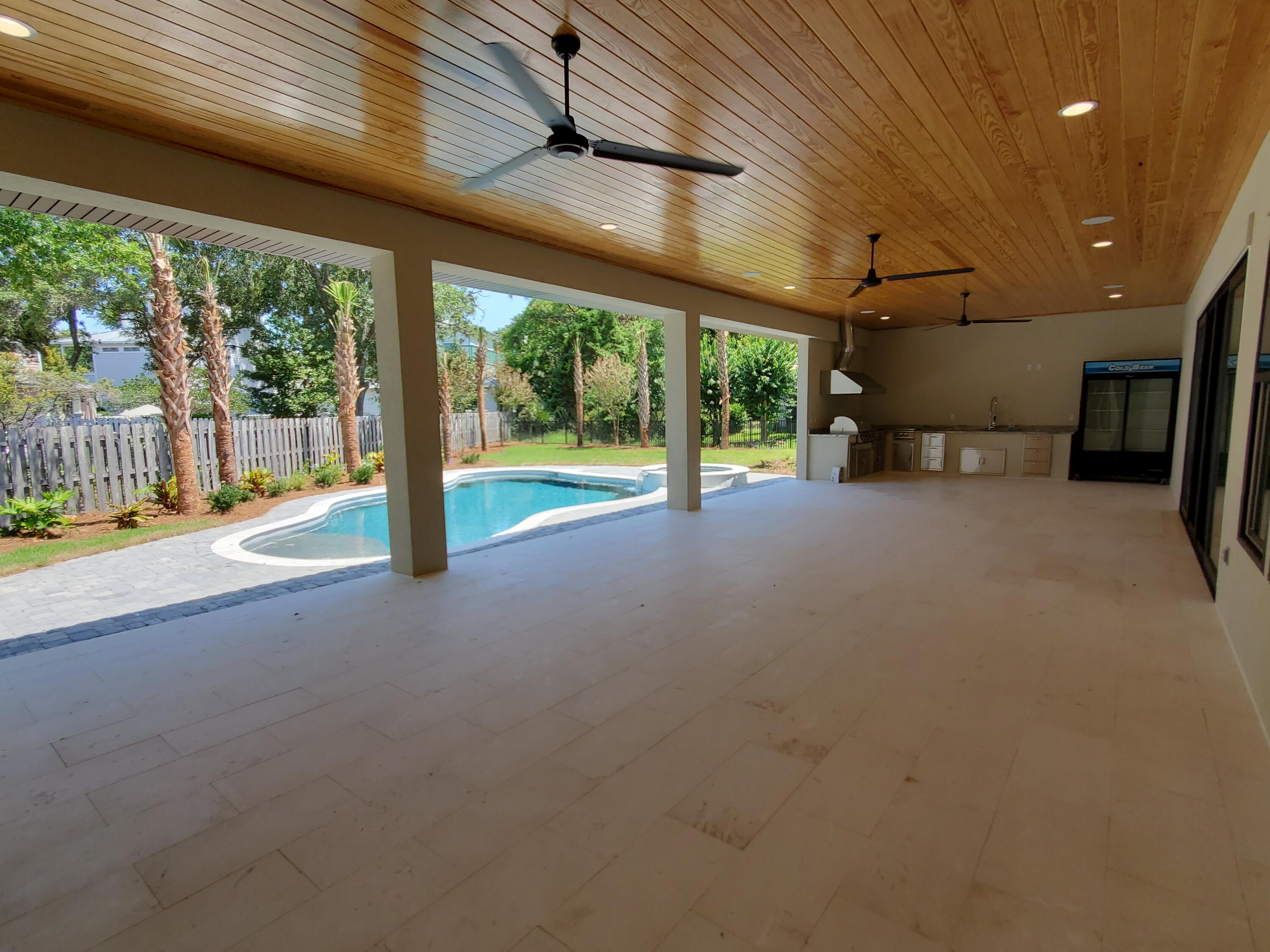 BAYTOWNE AVE EAST - Residential