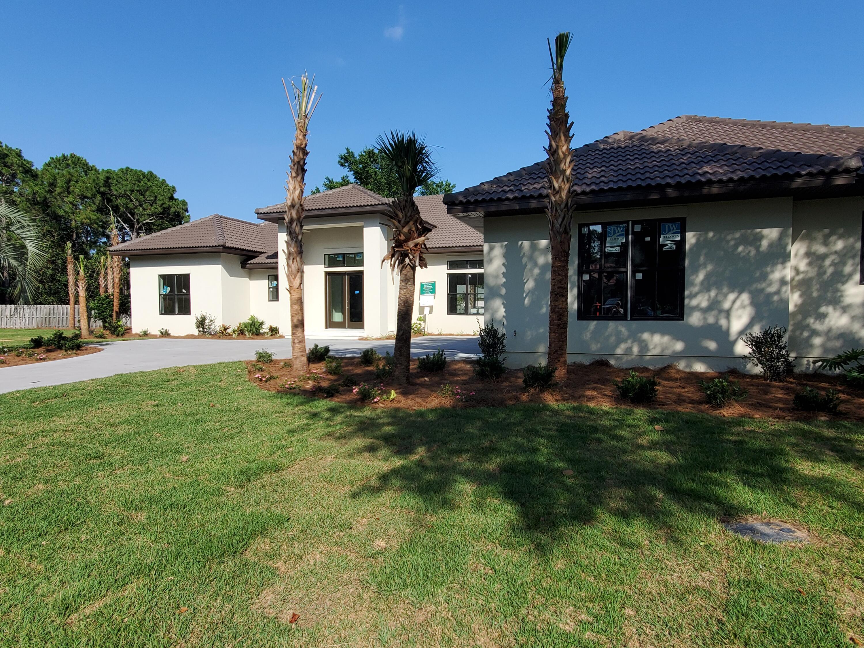 BAYTOWNE AVE EAST - Residential