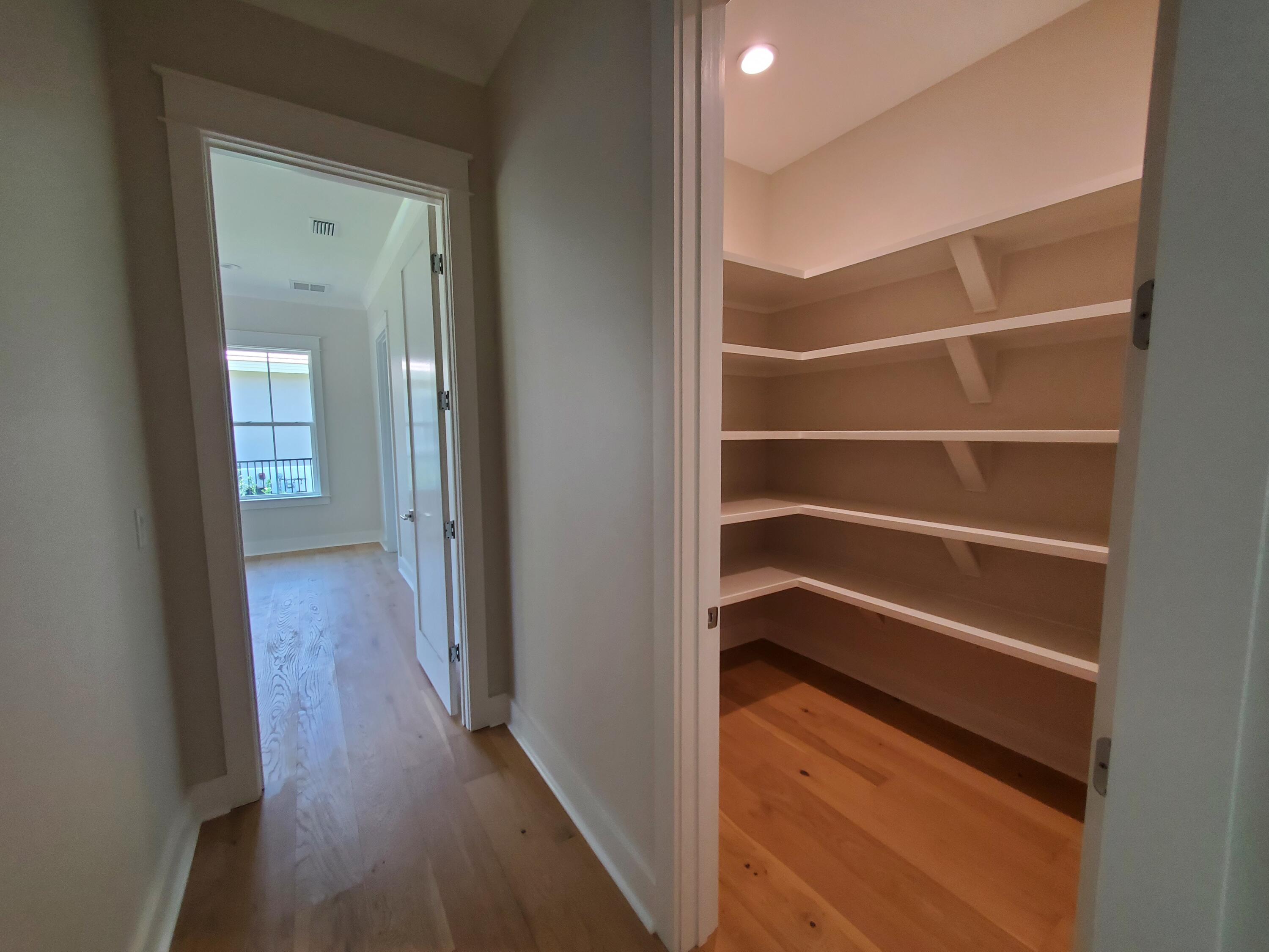 BAYTOWNE AVE EAST - Residential
