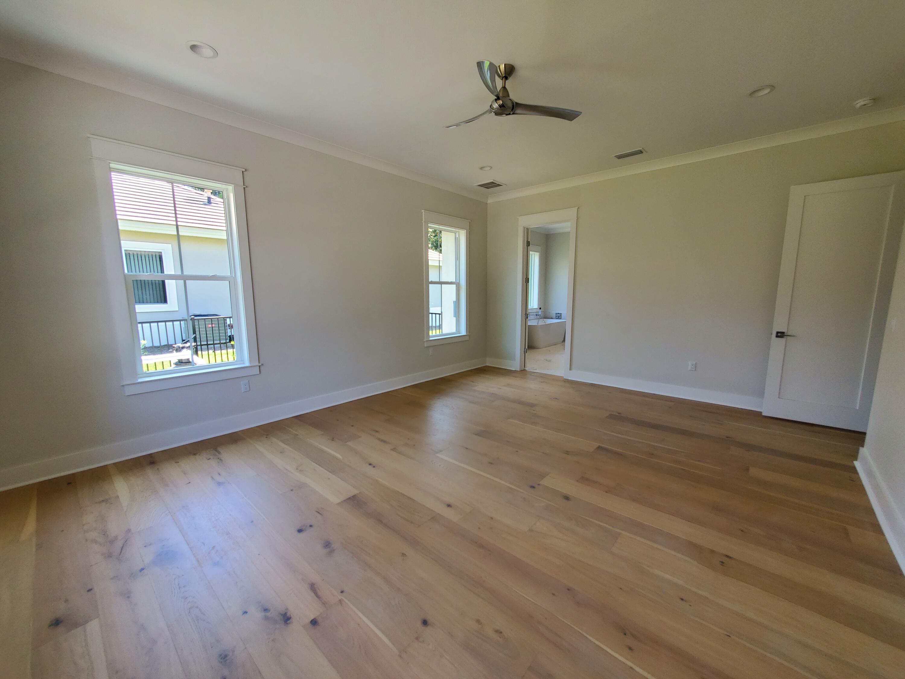 BAYTOWNE AVE EAST - Residential