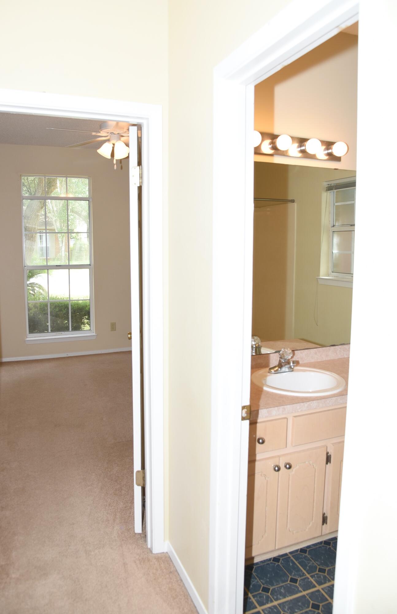 PARKWOOD COURT AT BLUEWATER BAY - Residential Lease