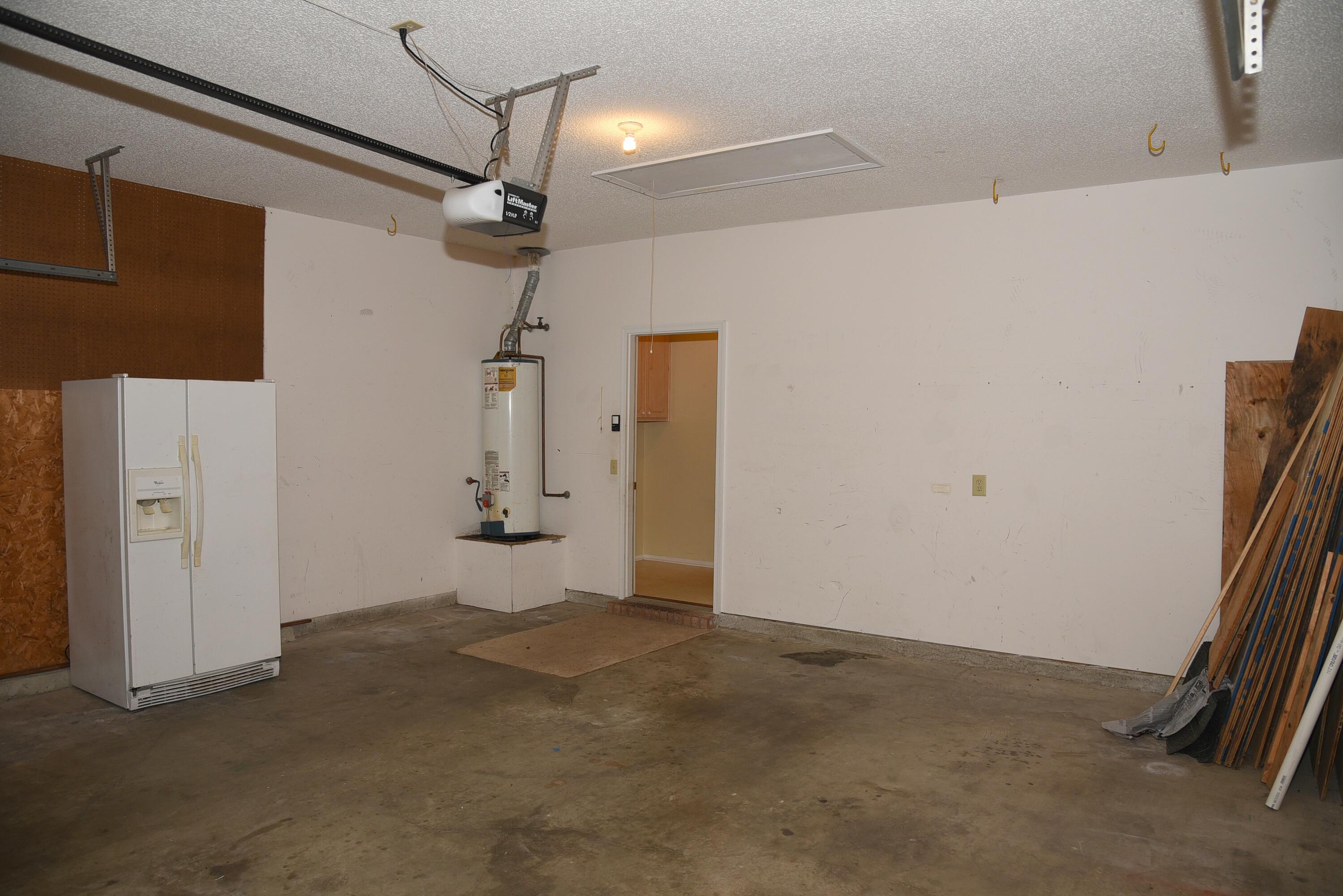 PARKWOOD COURT AT BLUEWATER BAY - Residential Lease