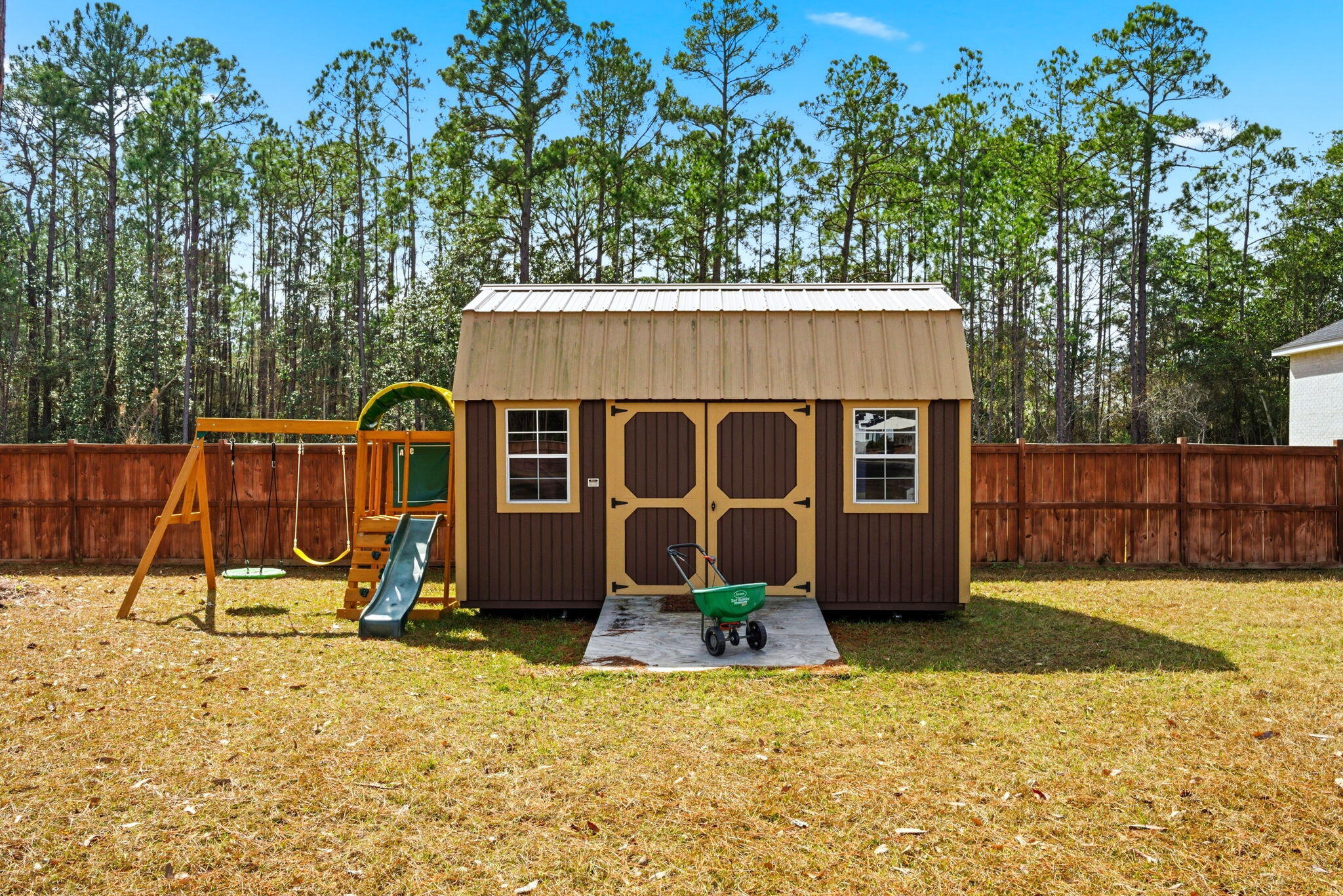 HOLLEY BY THE SEA - Residential