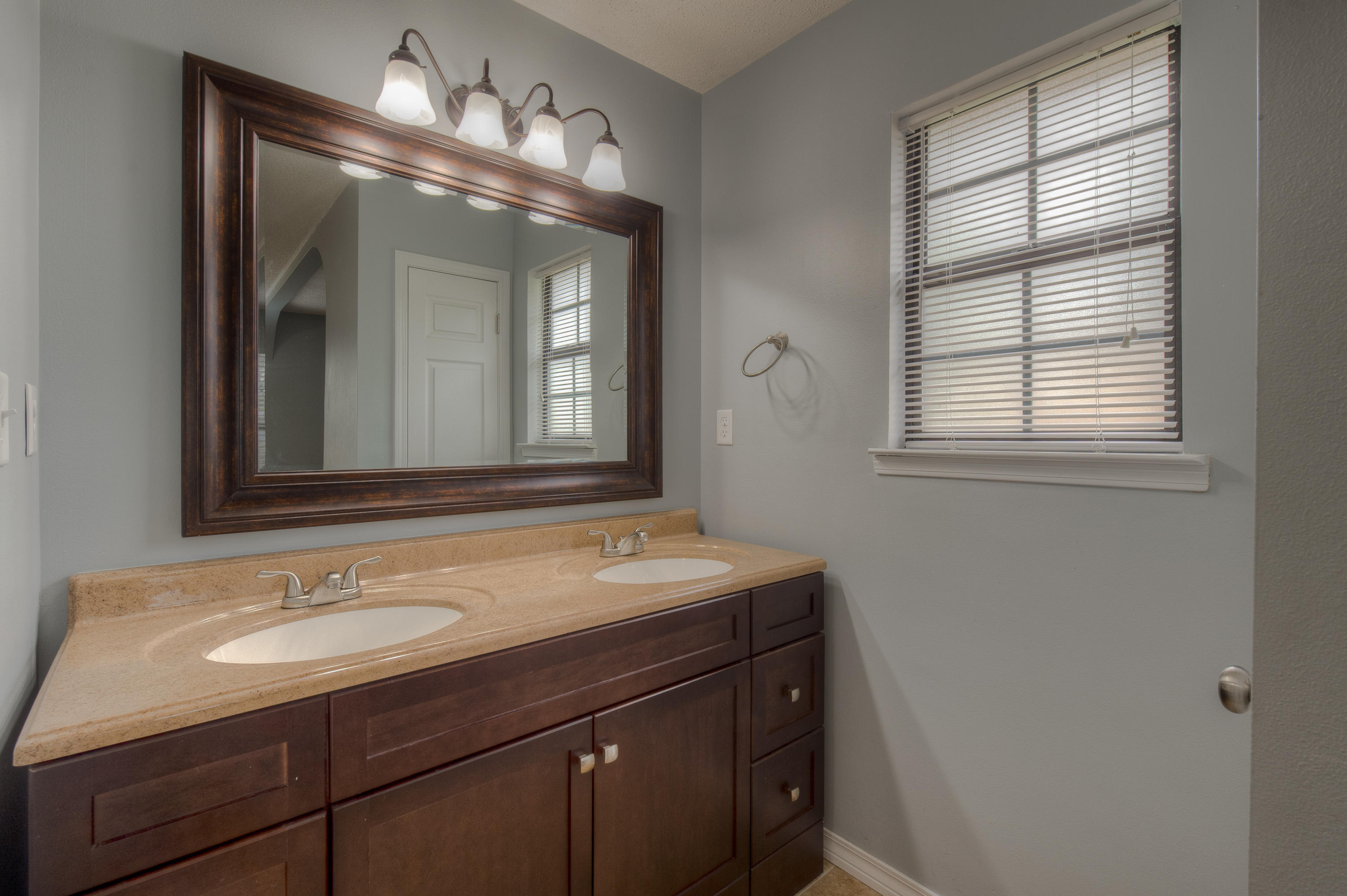 COUNTRYVIEW ESTATES 3RD ADDN - Residential