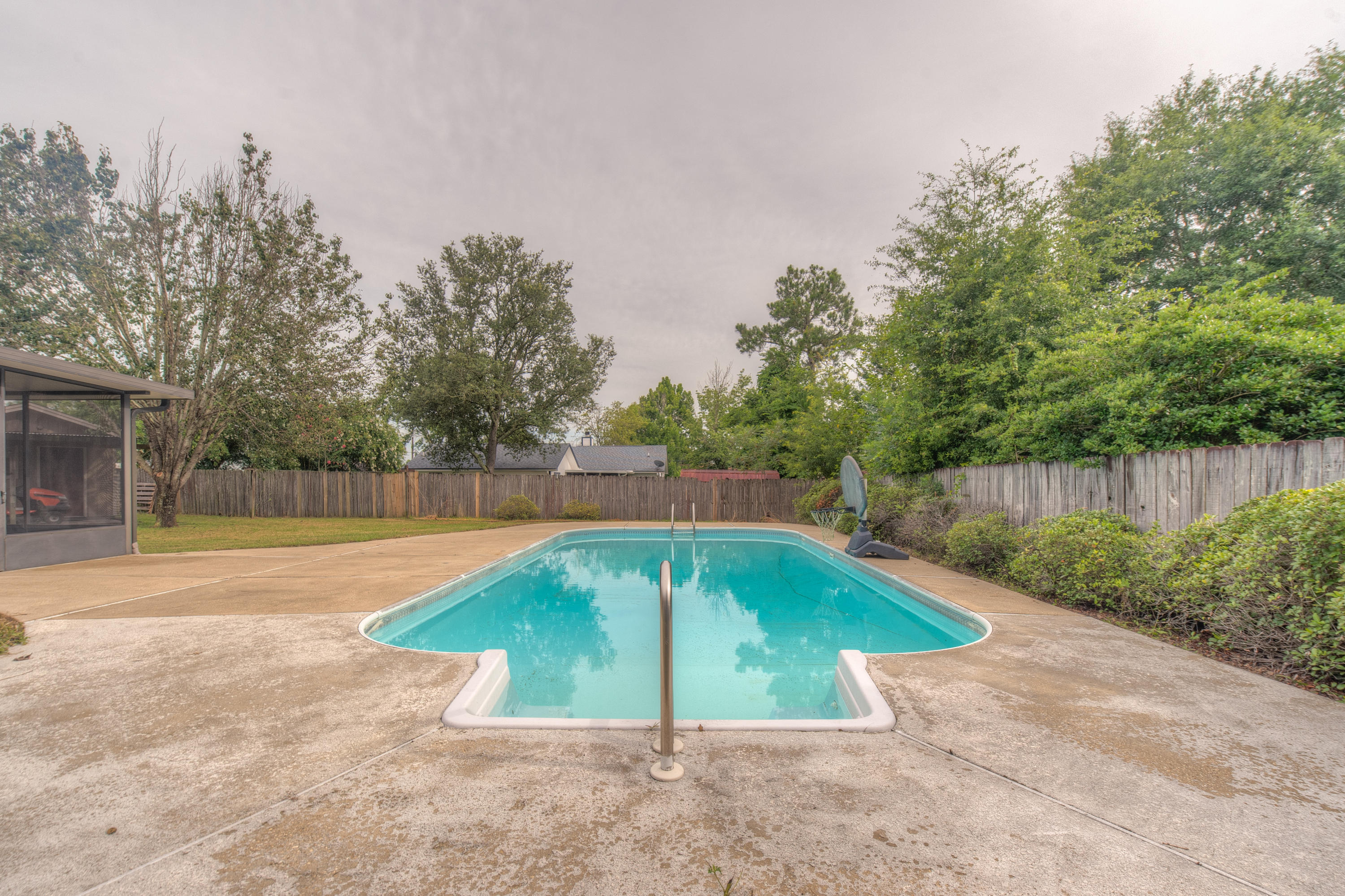 COUNTRYVIEW ESTATES 3RD ADDN - Residential