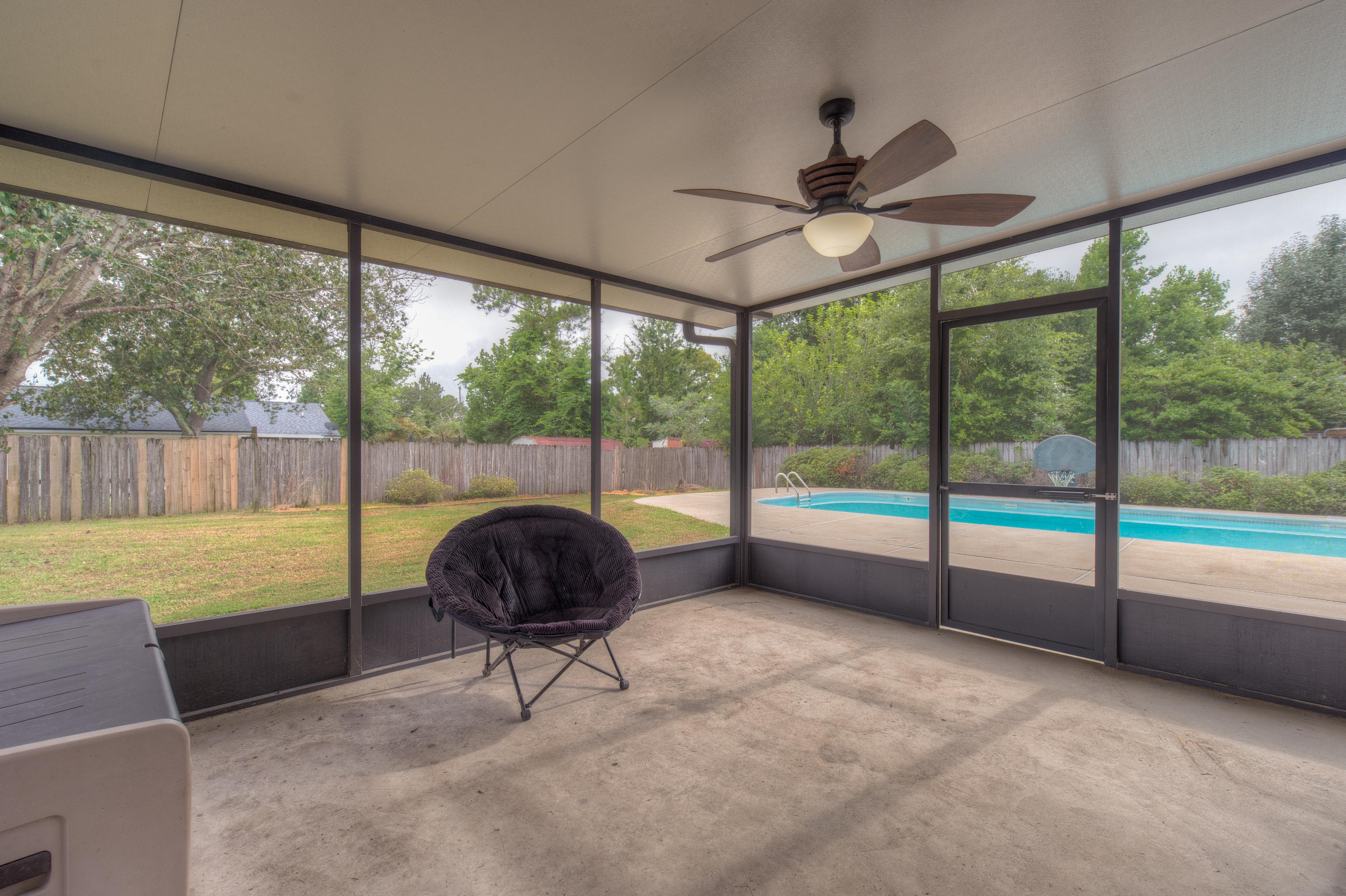 COUNTRYVIEW ESTATES 3RD ADDN - Residential