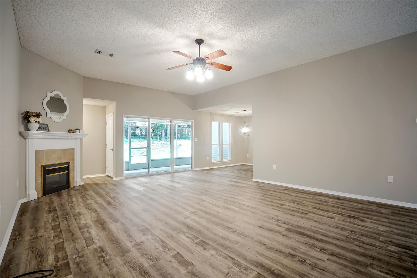 RIVERCHASE S/D PH 1 - Residential