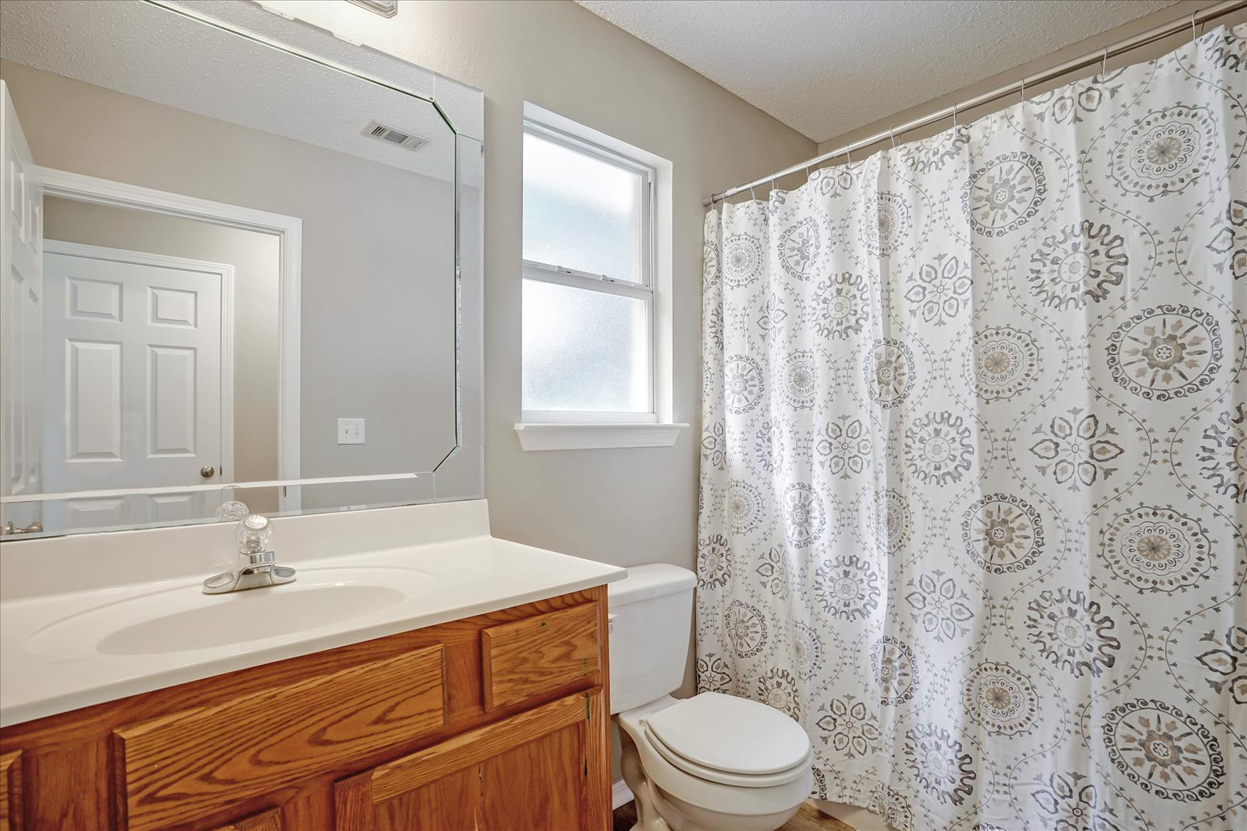 RIVERCHASE S/D PH 1 - Residential