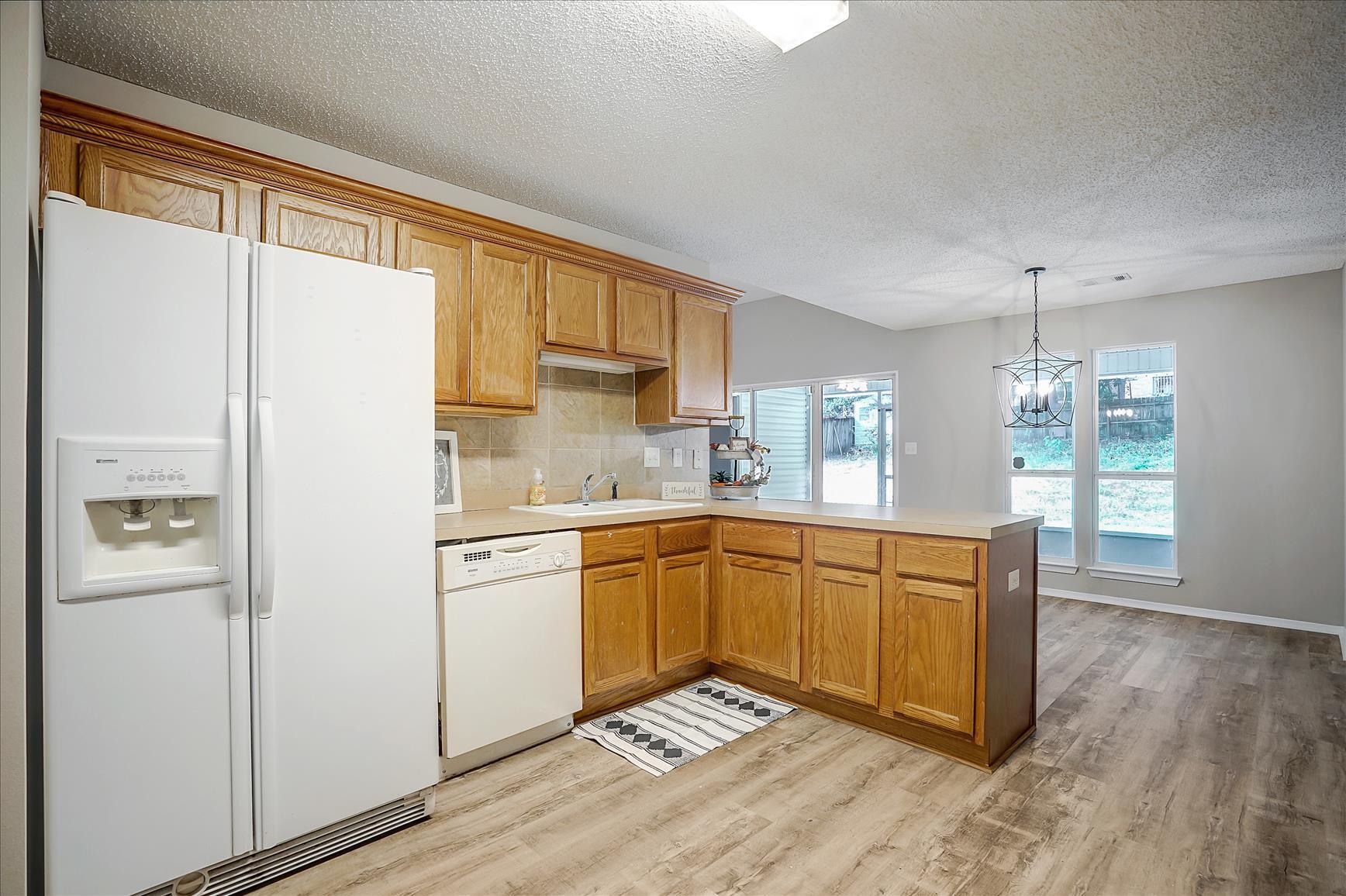 RIVERCHASE S/D PH 1 - Residential