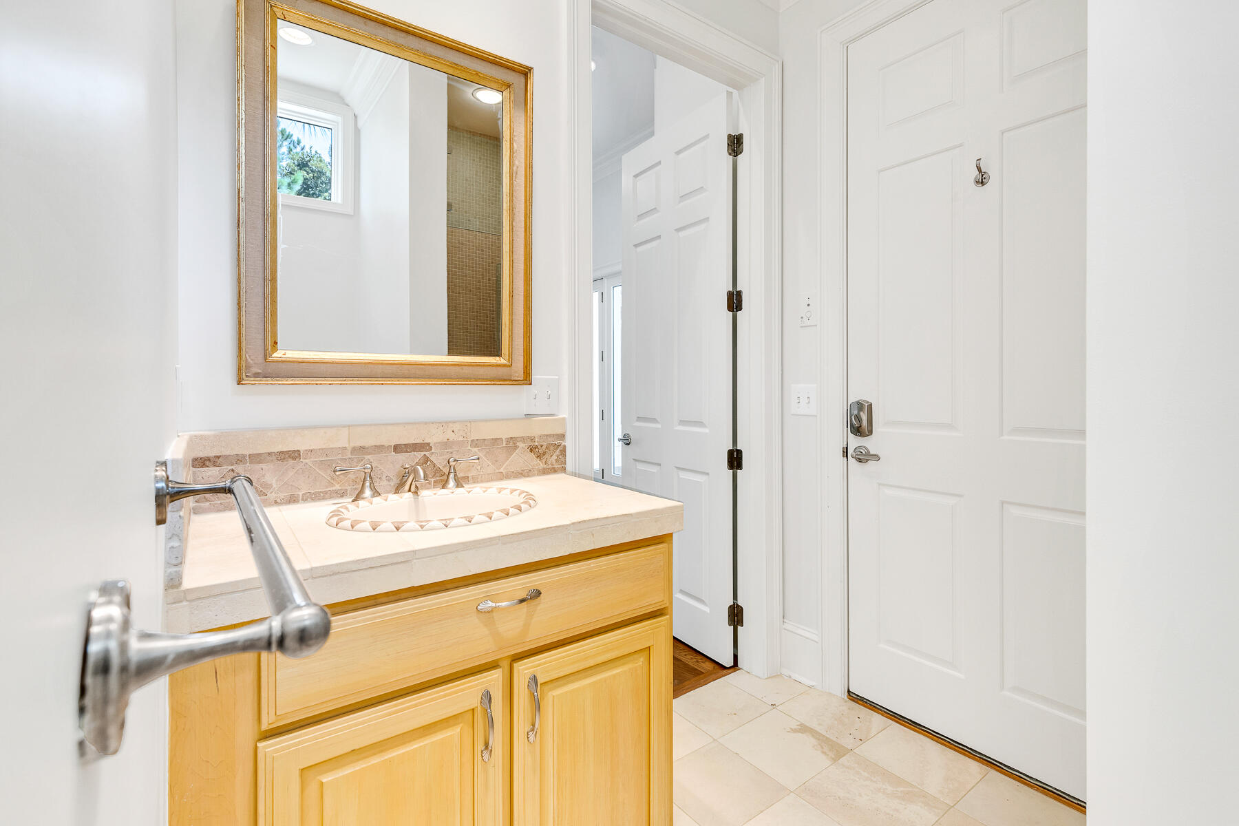 BAYTOWNE AVENUE - Residential