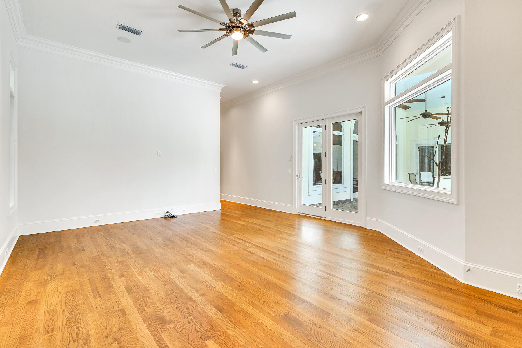 BAYTOWNE AVENUE - Residential