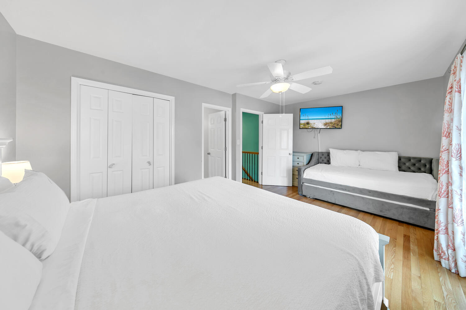 WOODLAND SHORES T/H PH 2 - Residential