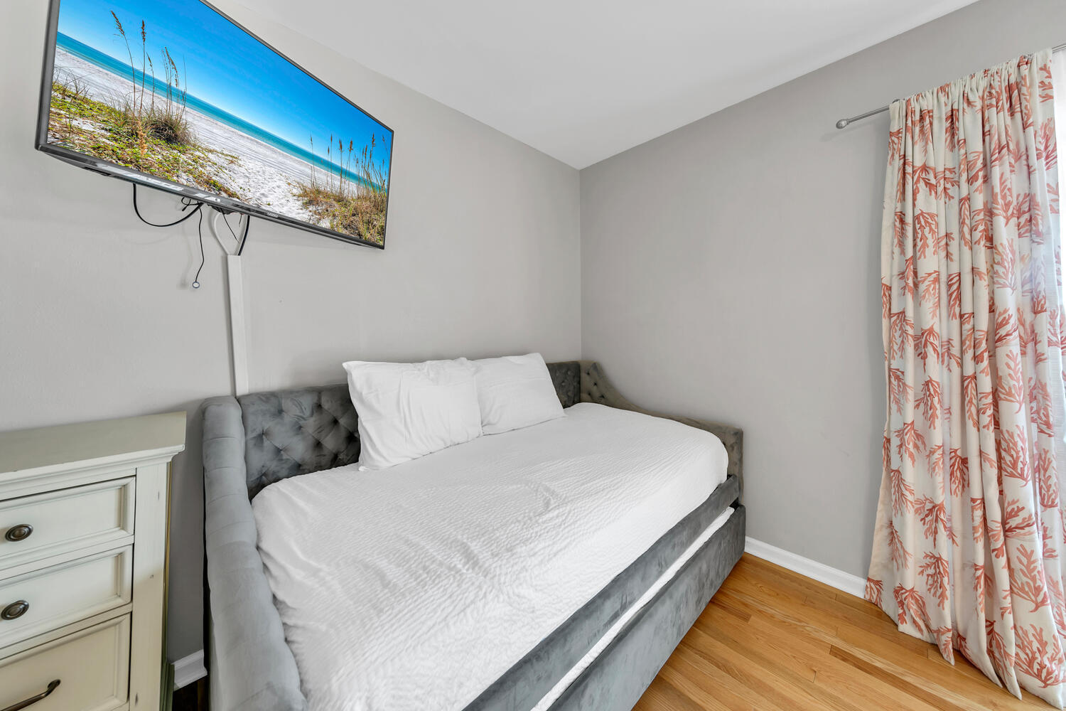 WOODLAND SHORES T/H PH 2 - Residential